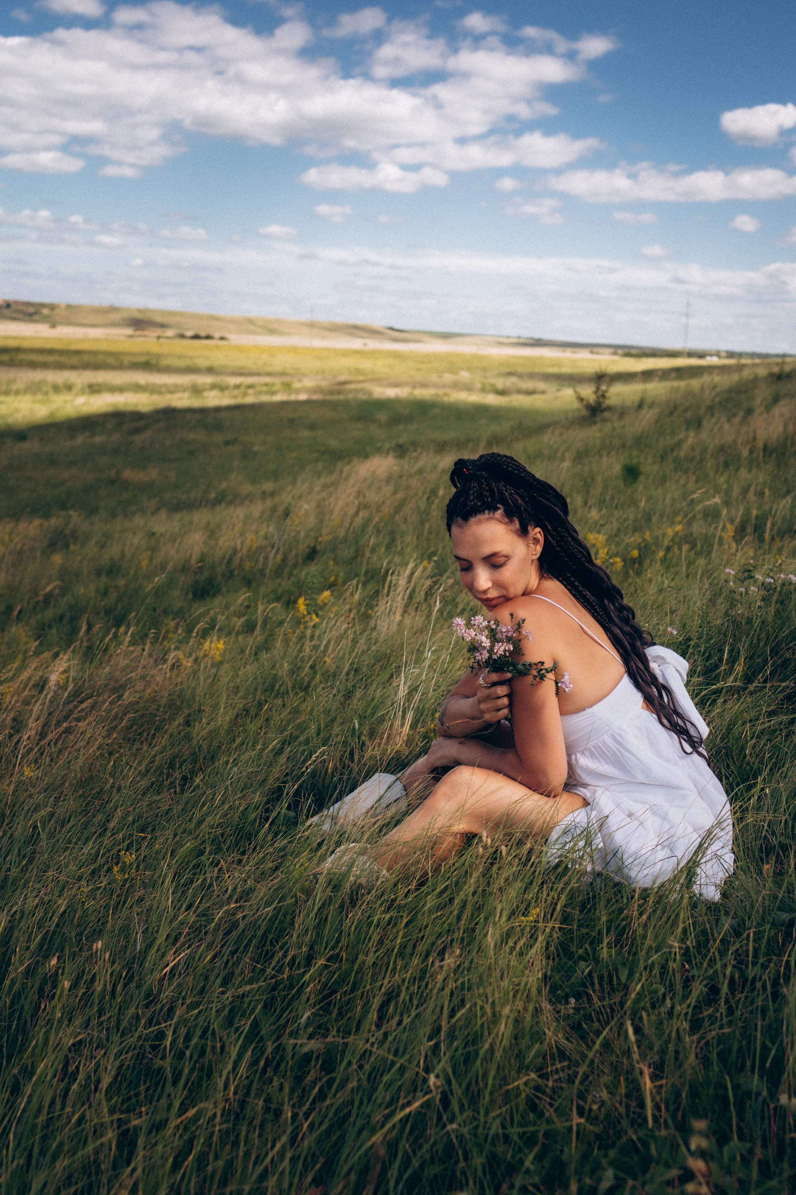 Александра в поле. Фотограф в Санкт-Петербурге Светлана Арестова