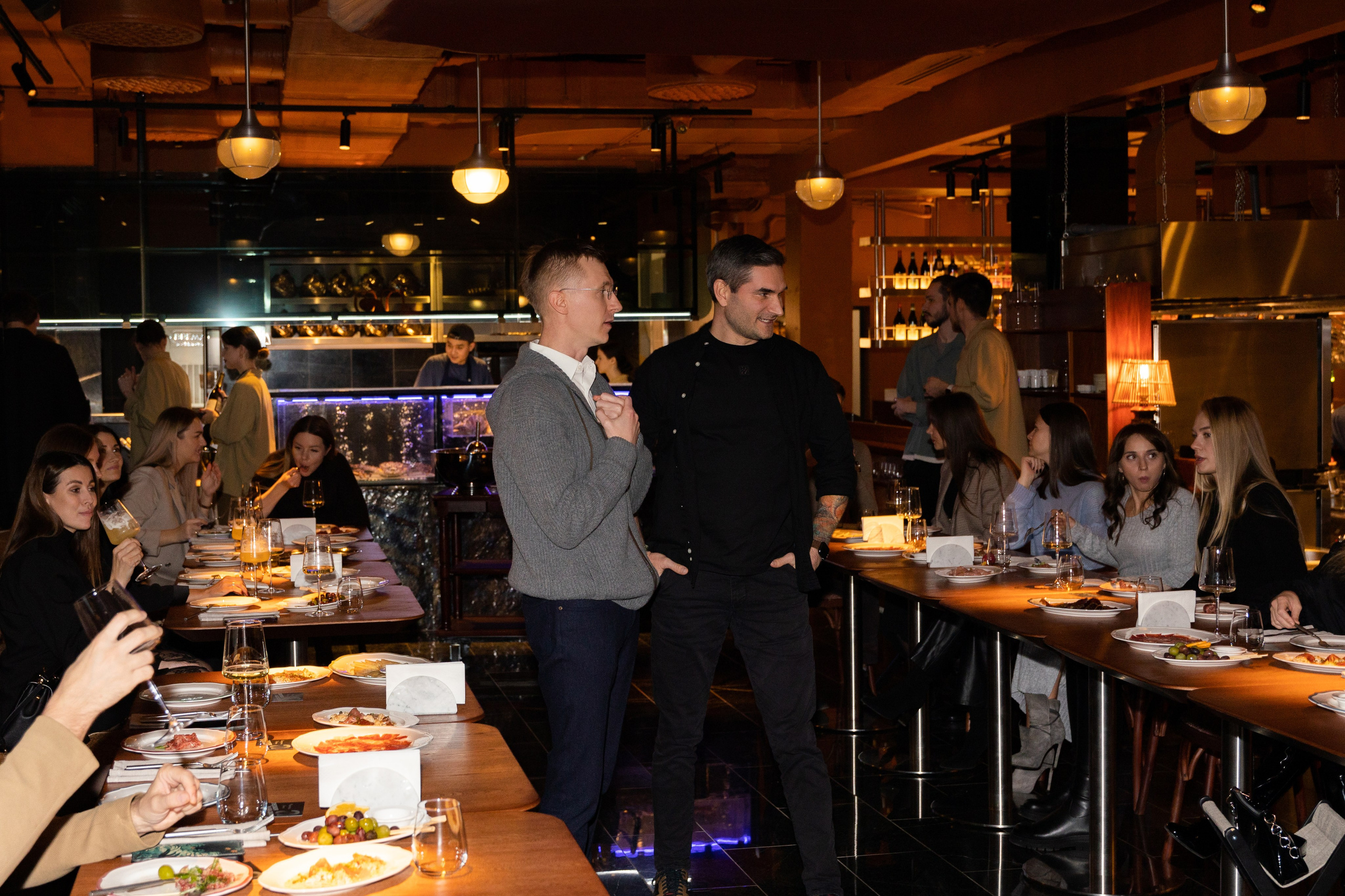Бизнес ужин в ресторане Tbilissimo. Выпускные альбомы во Владивостоке