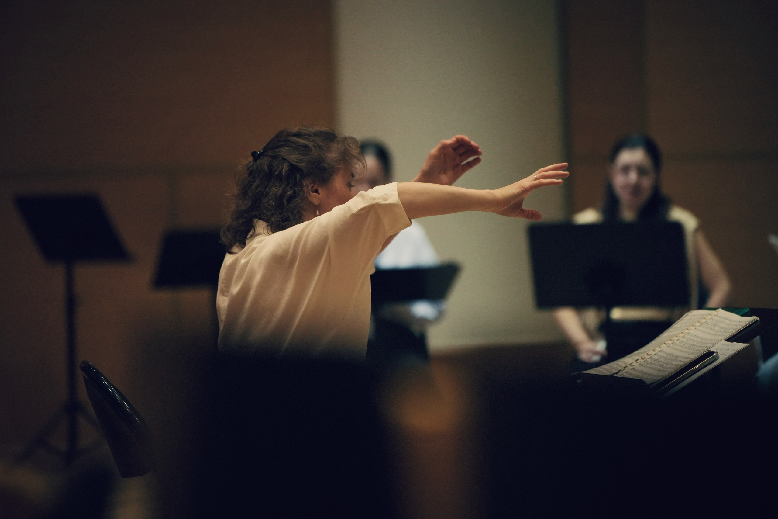 Антоненко, хор, дирижер, руки