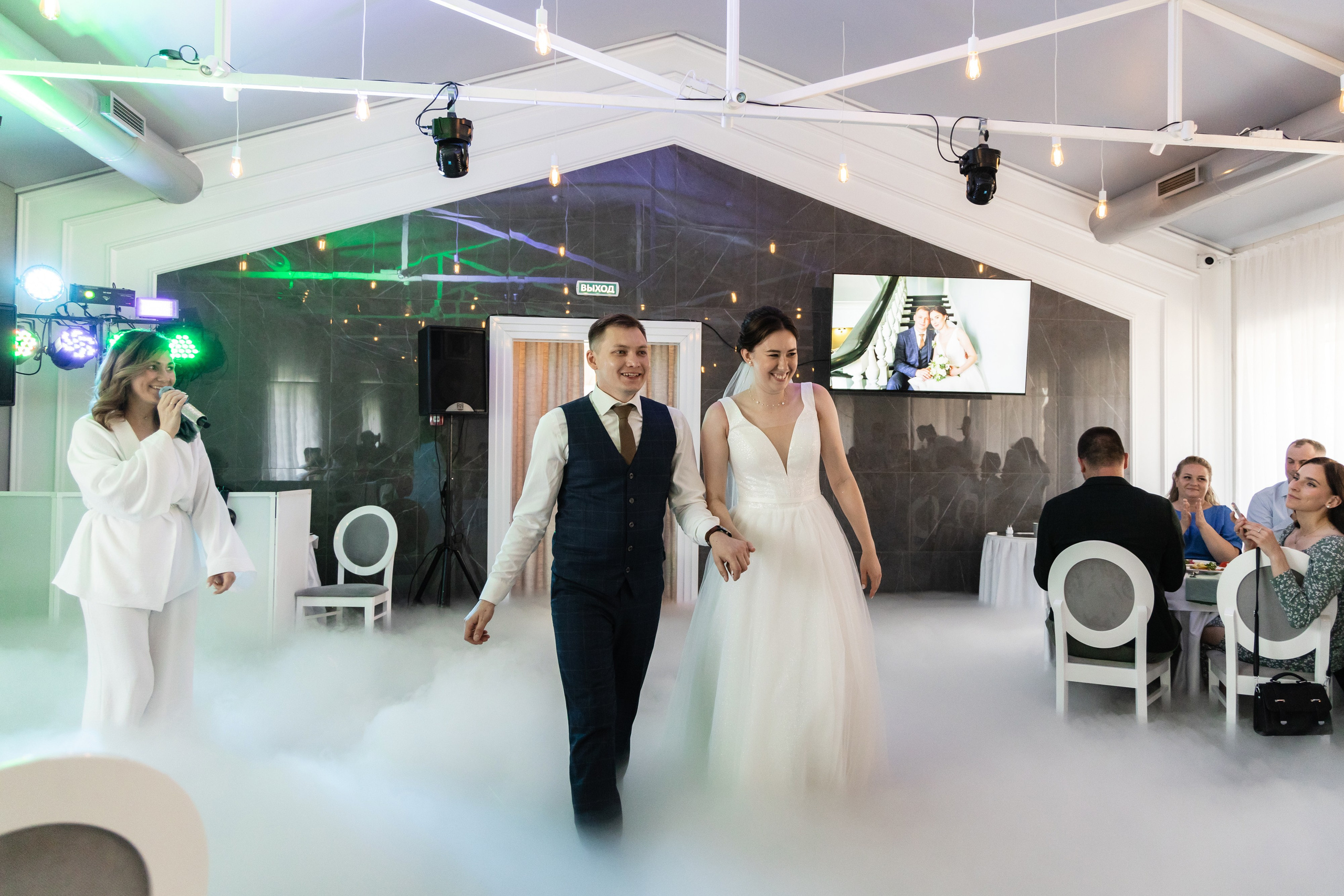 Алёна и Денис (полный день). Фотограф в Барнауле Юлия Садвокасова