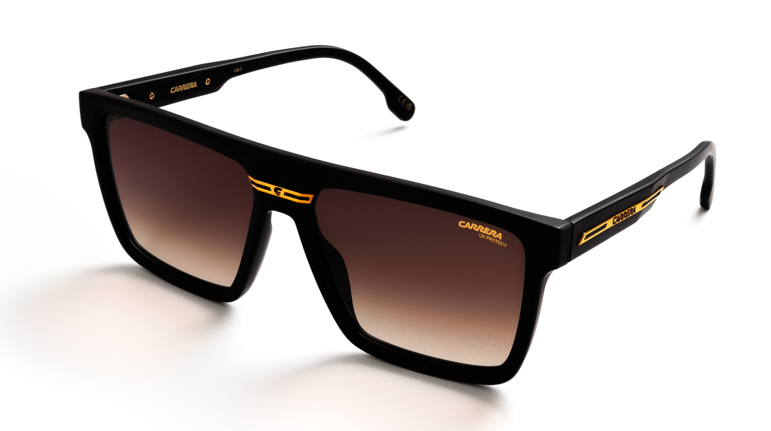 Предметная съемка солнцезащитных очков на белом фоне Казань