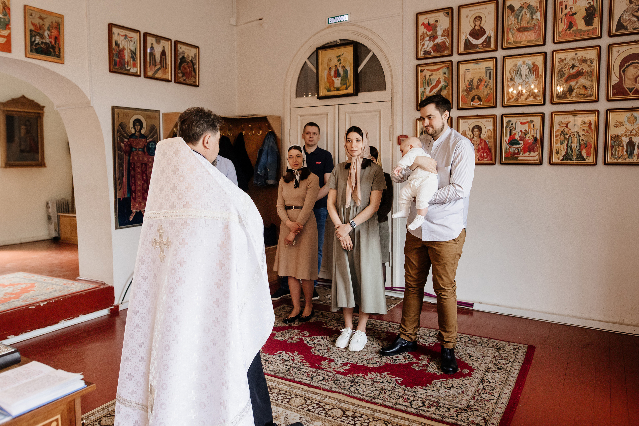 Крещение Артемия. Свадебный и семейный фотограф Екатерина Иванова