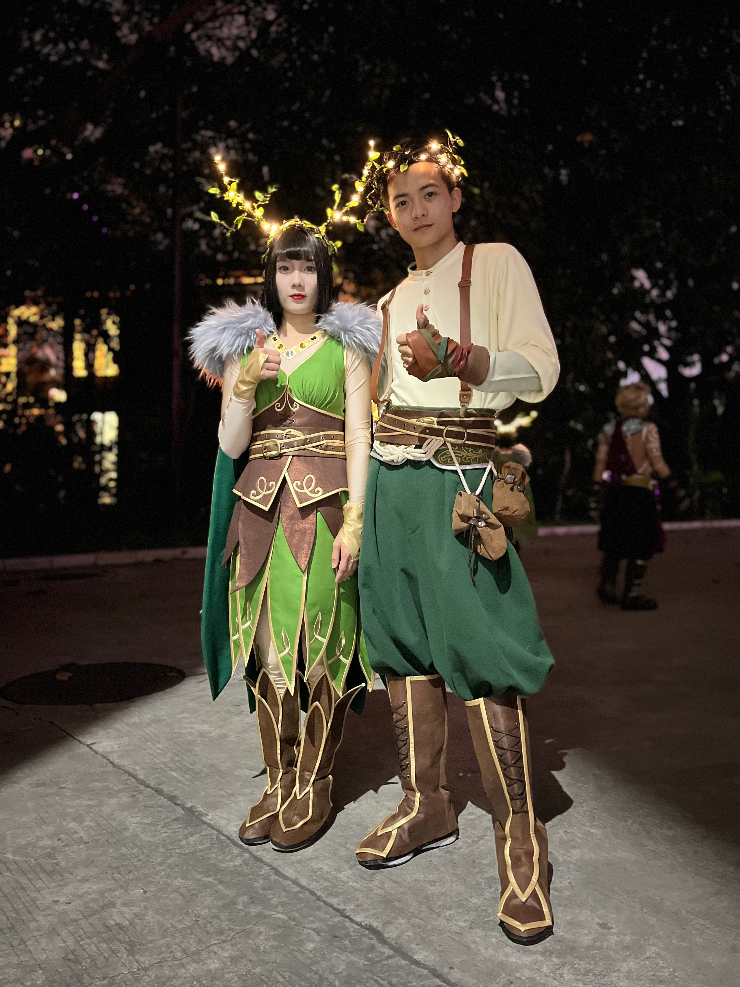 PARADES. Costume Design for Theme Parks & Live Performances | Character & Parade & Stage Costumes | 2D & 3D Costume Illustrations