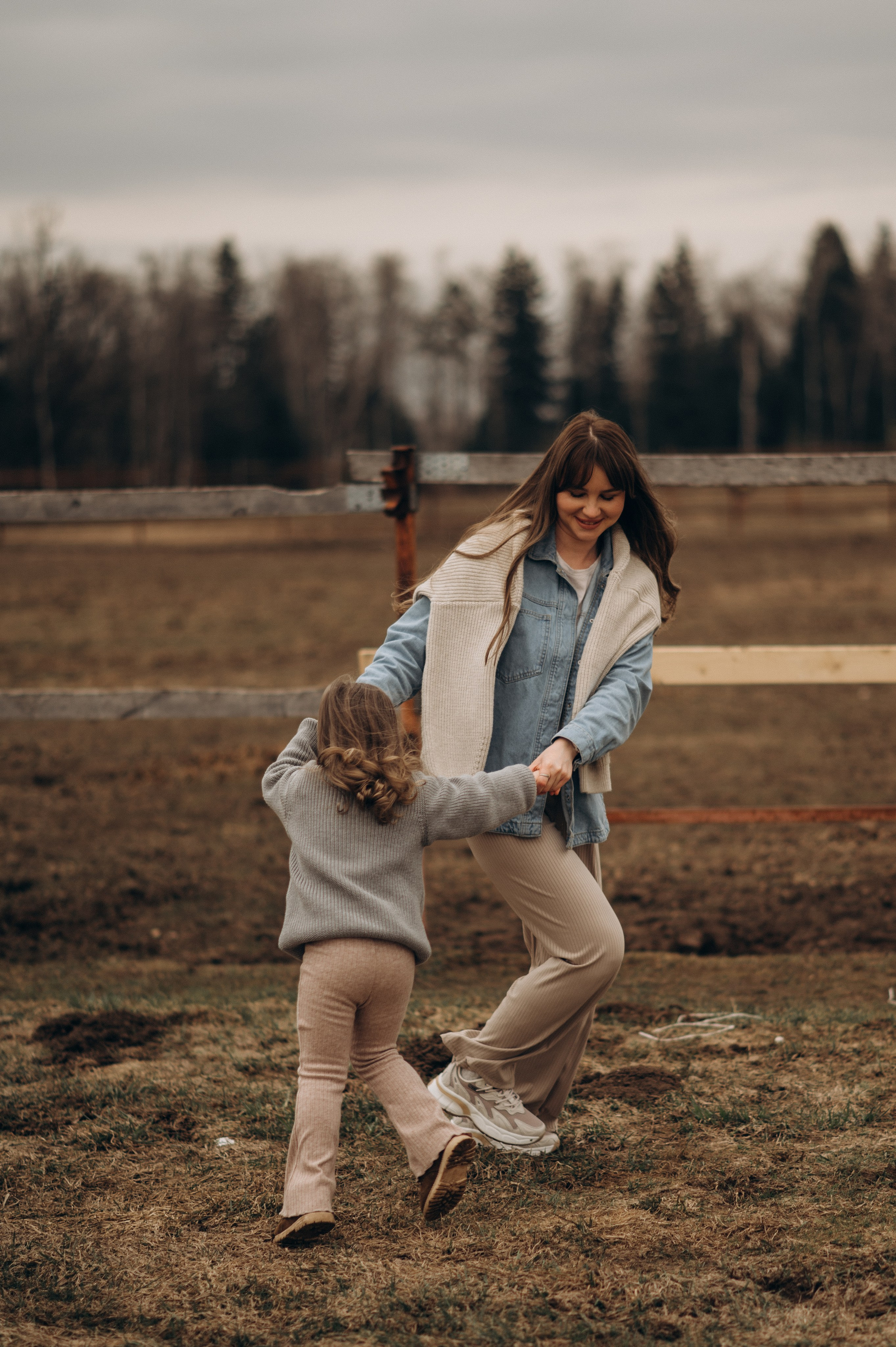 На конюшне. Семейный фотограф Нагорнова Виктория