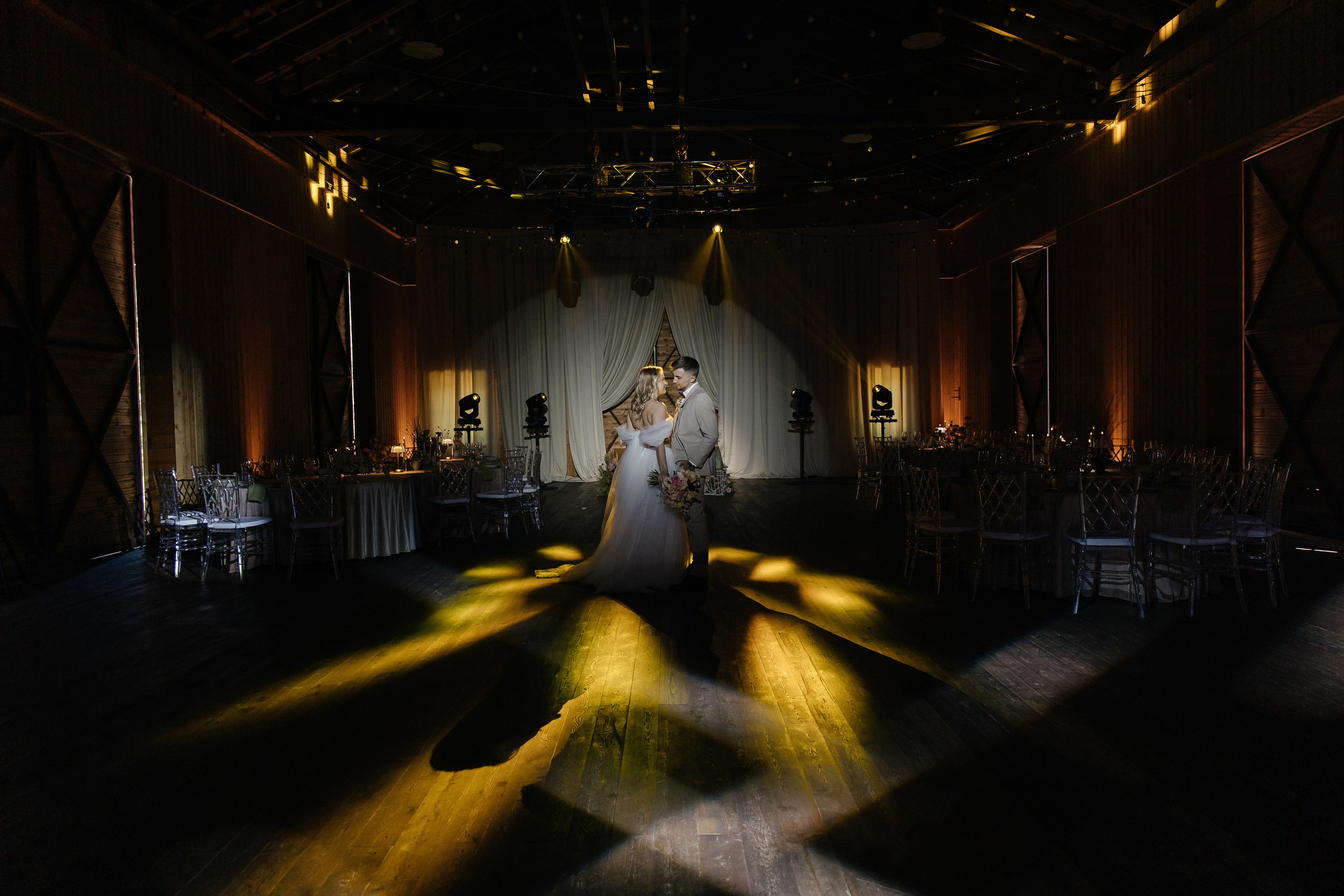 Паша и Милана. Свадебный фотограф в Красноярске