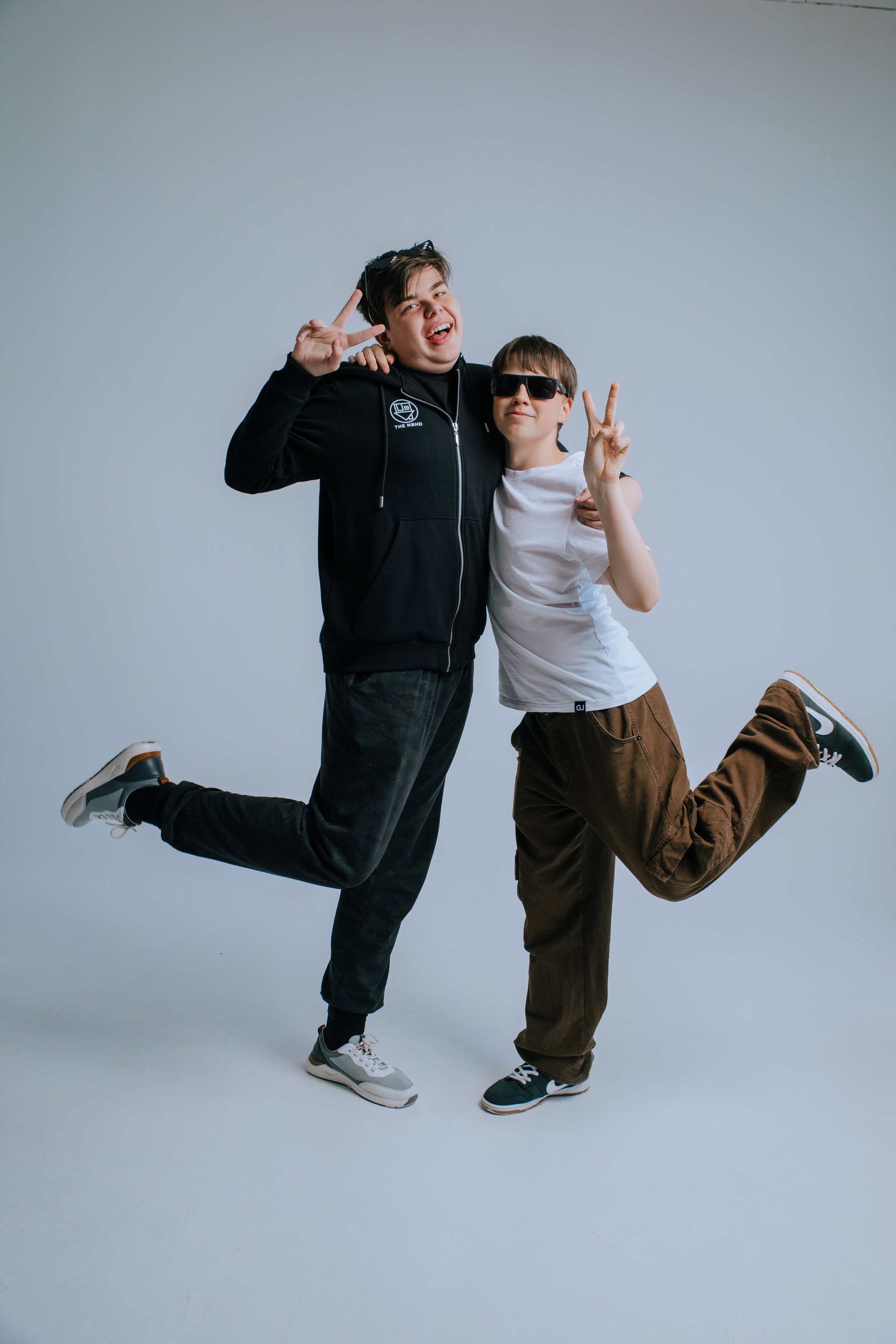 Гимназия им. Сайбеля — Выпуск 2024, 9 класс. Фотограф Ярмишко Дарья. Выпускные фотокниги