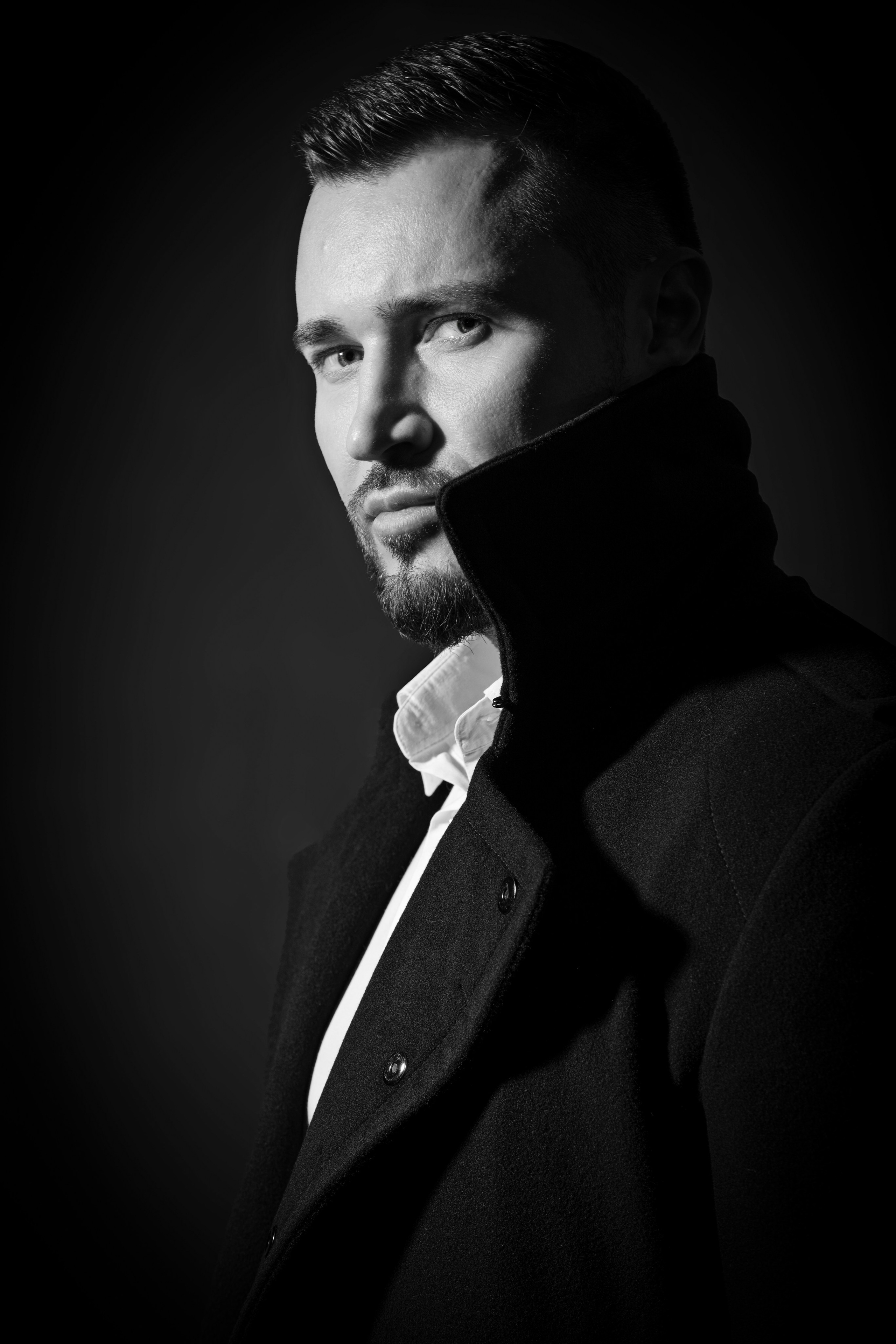 Мужские портреты. Портретный фотограф в Москве Артем Венглинский