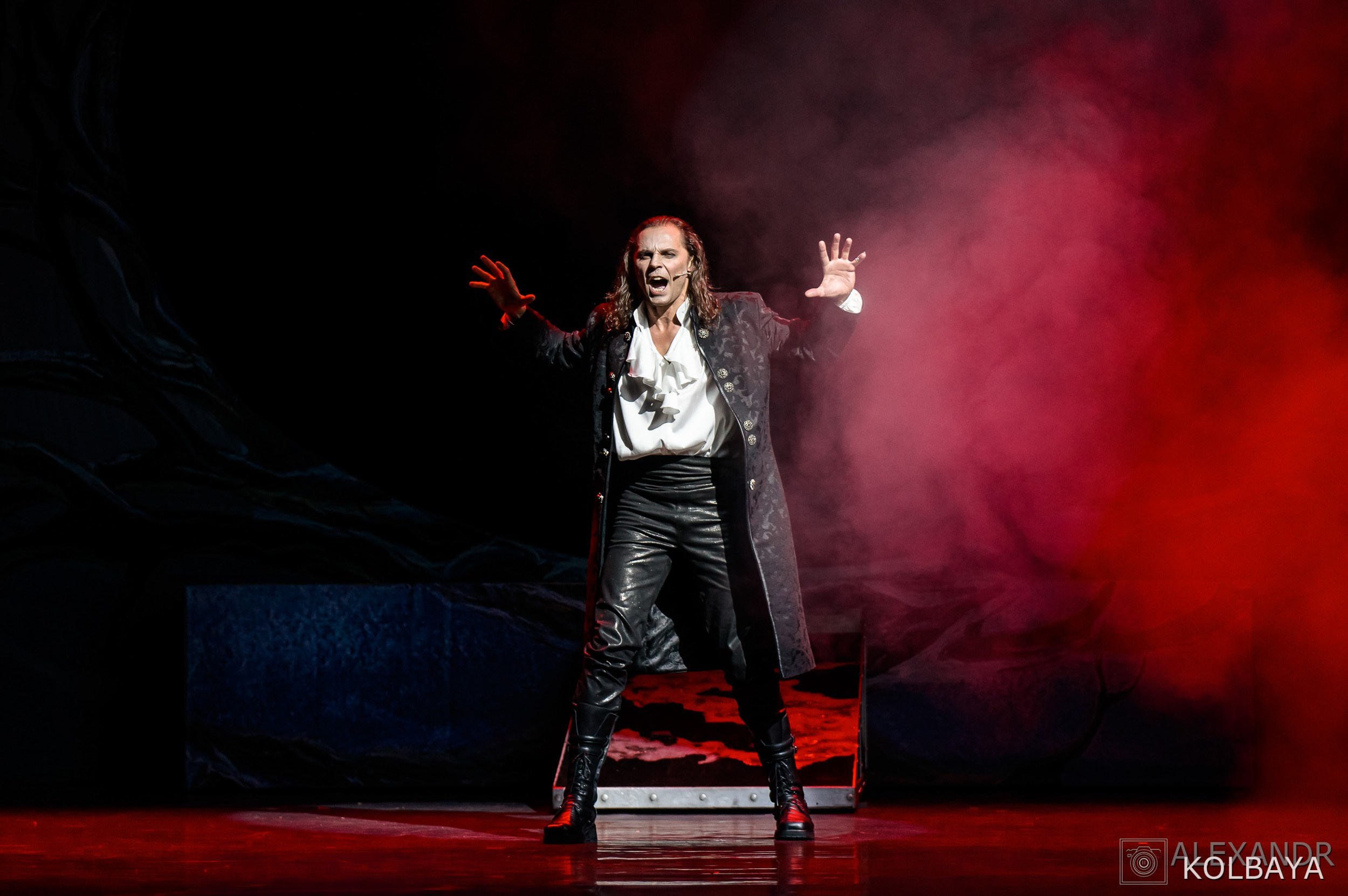Дракула. Концертный и театральный репортажный фотограф в Москве Александр Колбая
