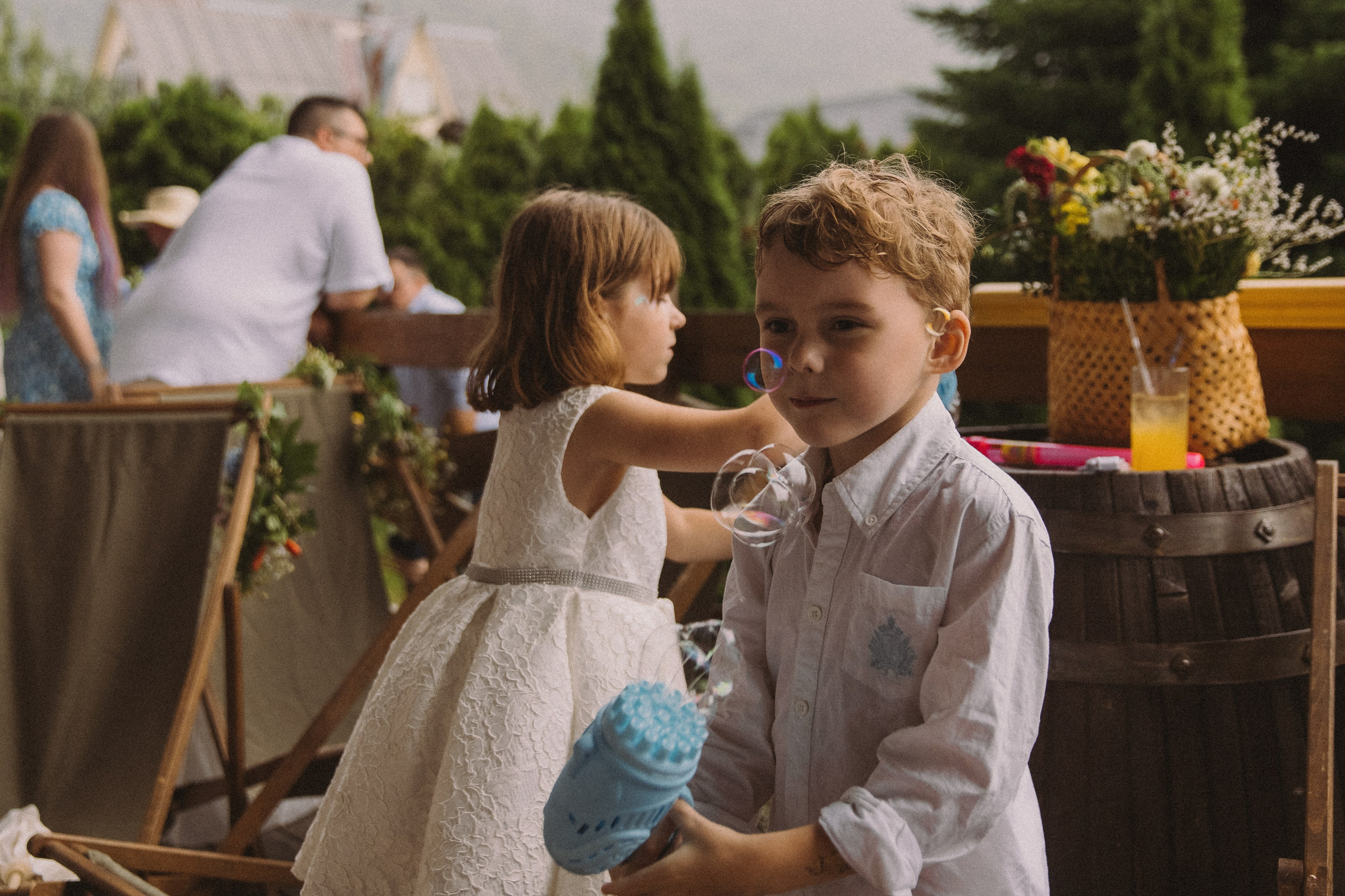 Репортажная фотосессия свадебной вечеринки в Красной поляне. Свадебный, репортажный и портретный фотограф Сочи, Краснодар. Александра Зайцева