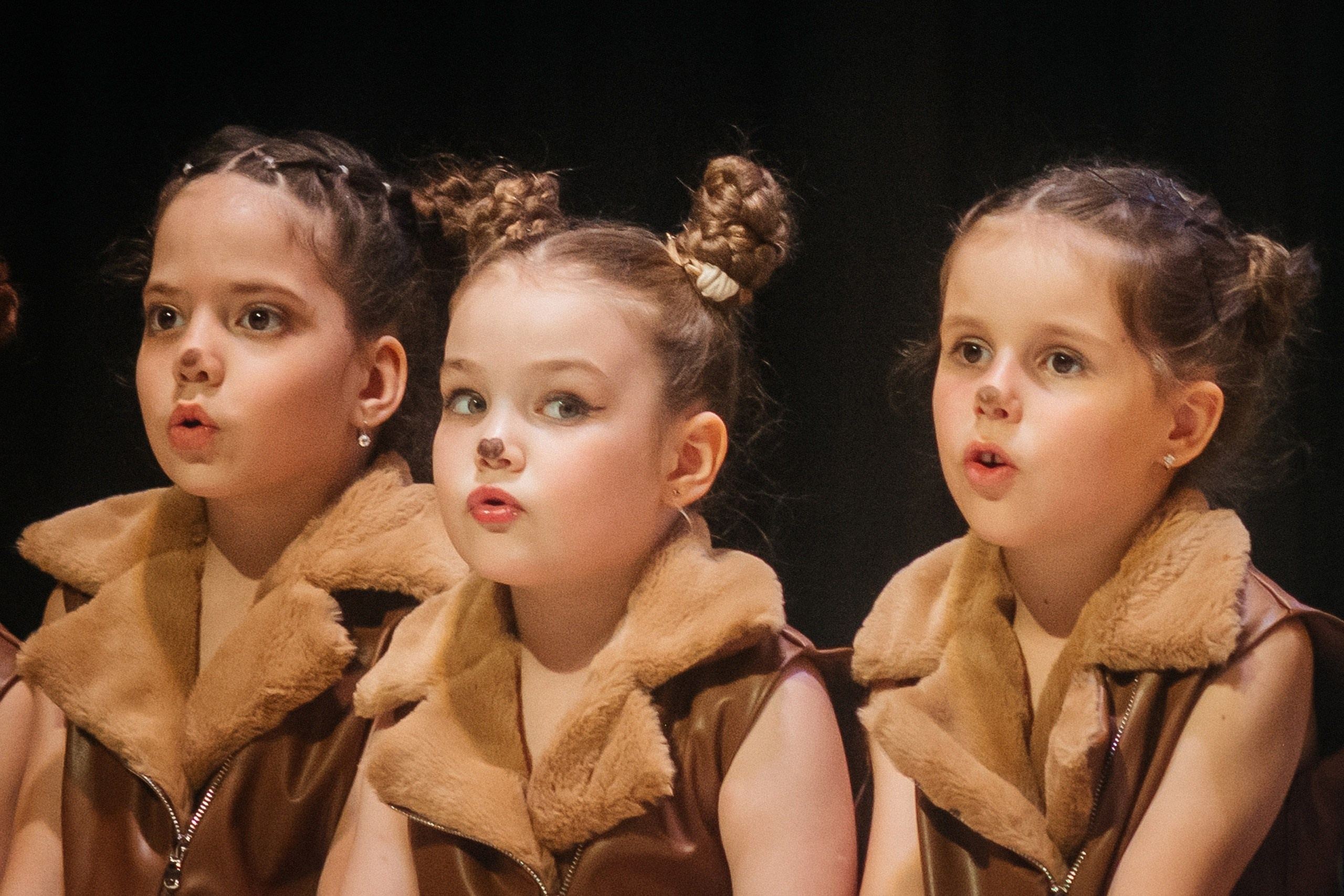 Танцы. Фотограф Елена Рогашкова