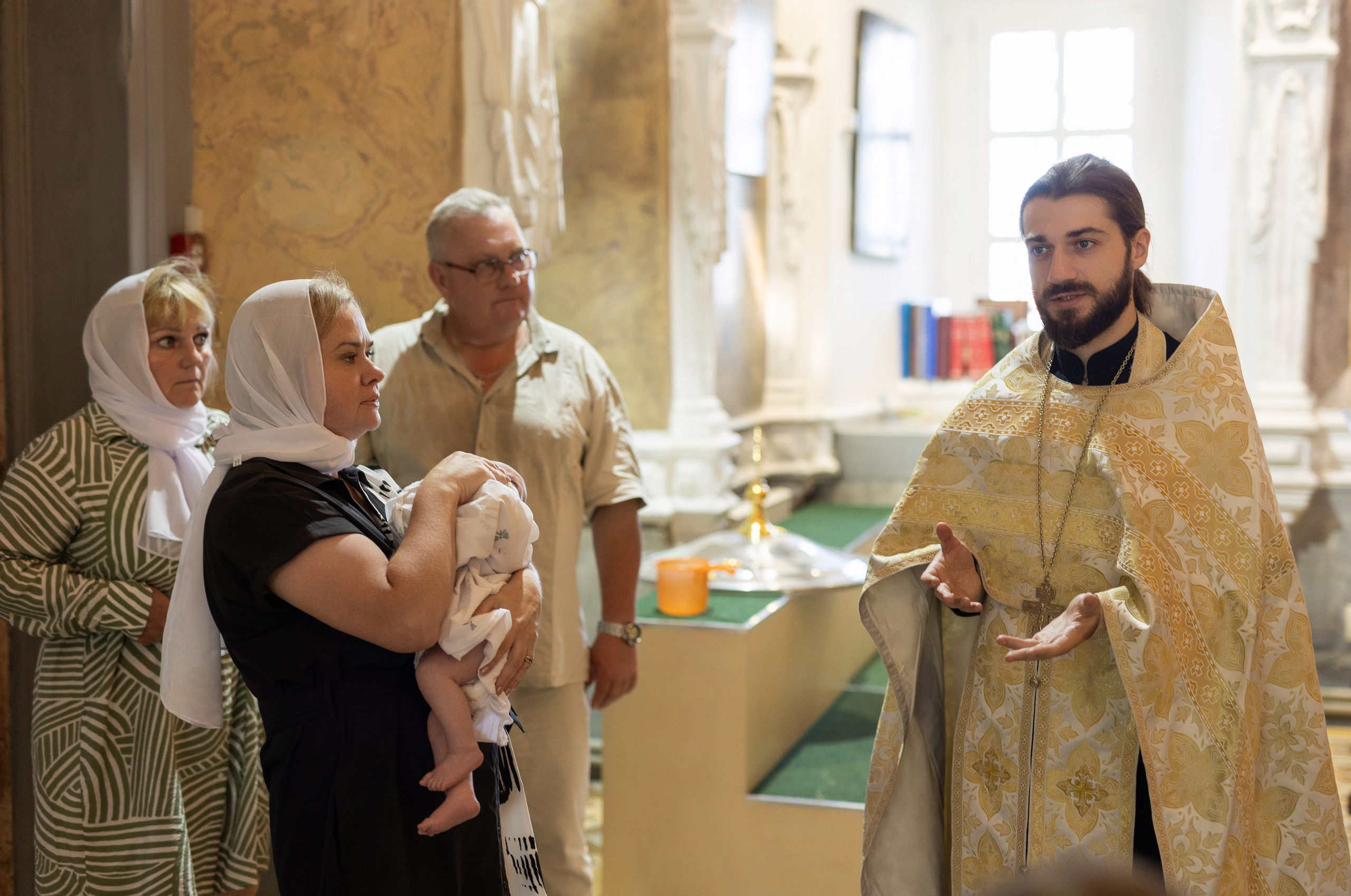 Крещение Александры. Фотограф в Нижнем Новгороде, Дзержинске Олеся Хозяева