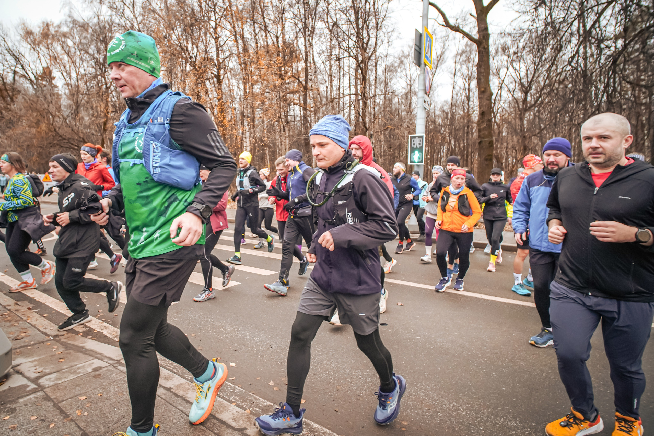 #марафонудома #яuzarun 2024 2-я петля, группа 6:30. Роман Капилюшов. Бег. Фото. Видео. г. Люберцы