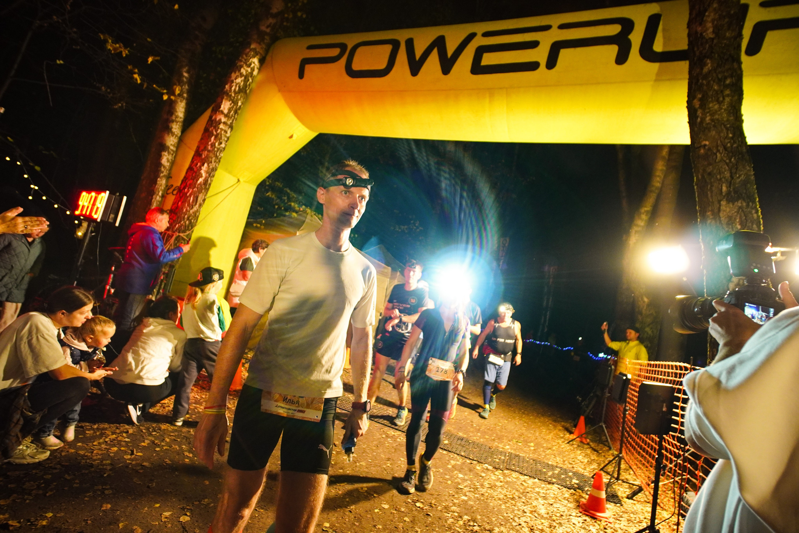 Backyard Ultra Moscow 2024. Роман Капилюшов. Бег. Фото. Видео. г. Люберцы