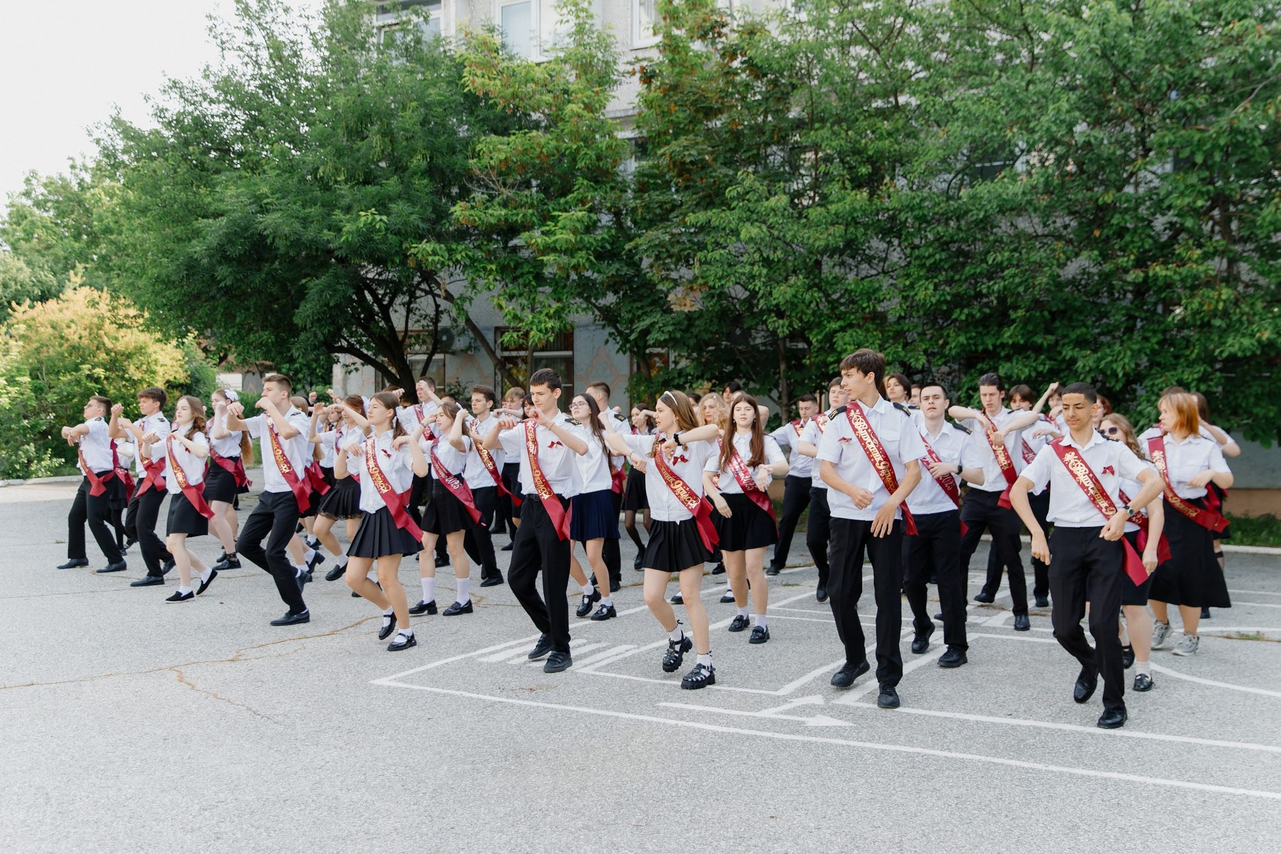 9 класс 33 школа. Выпускные альбомы Натальи Бутко: Новороссийск, Анапа, Геленджик