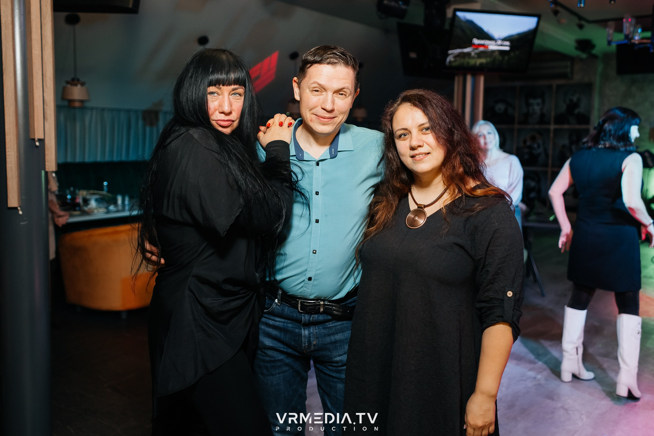 Открытие караоке-зала в «Империи»