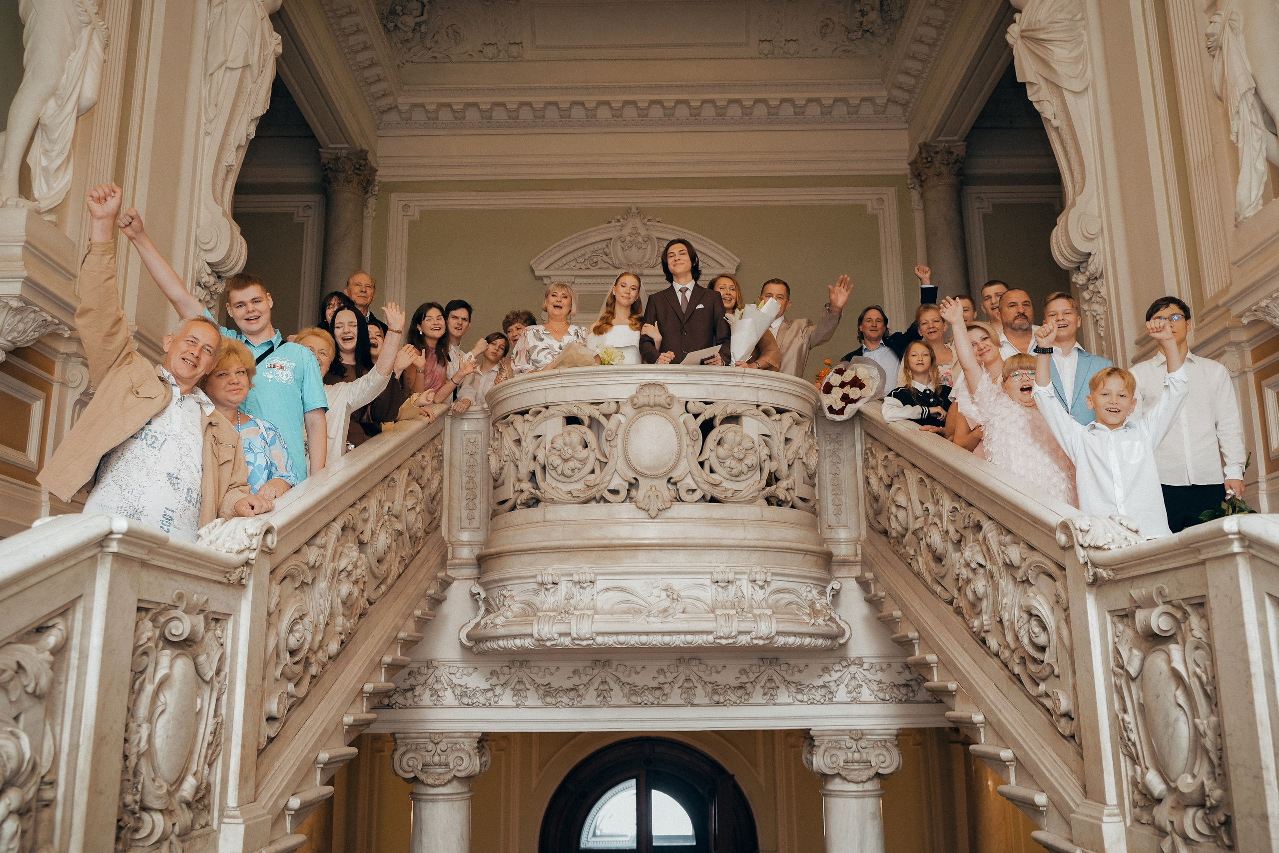 Свадебная фотосессия во Дворце бракосочетания № 1. Professional photoartist in St. Petersburg (wedding, reportage, portrait, model book, love story) Alexander Shvedov