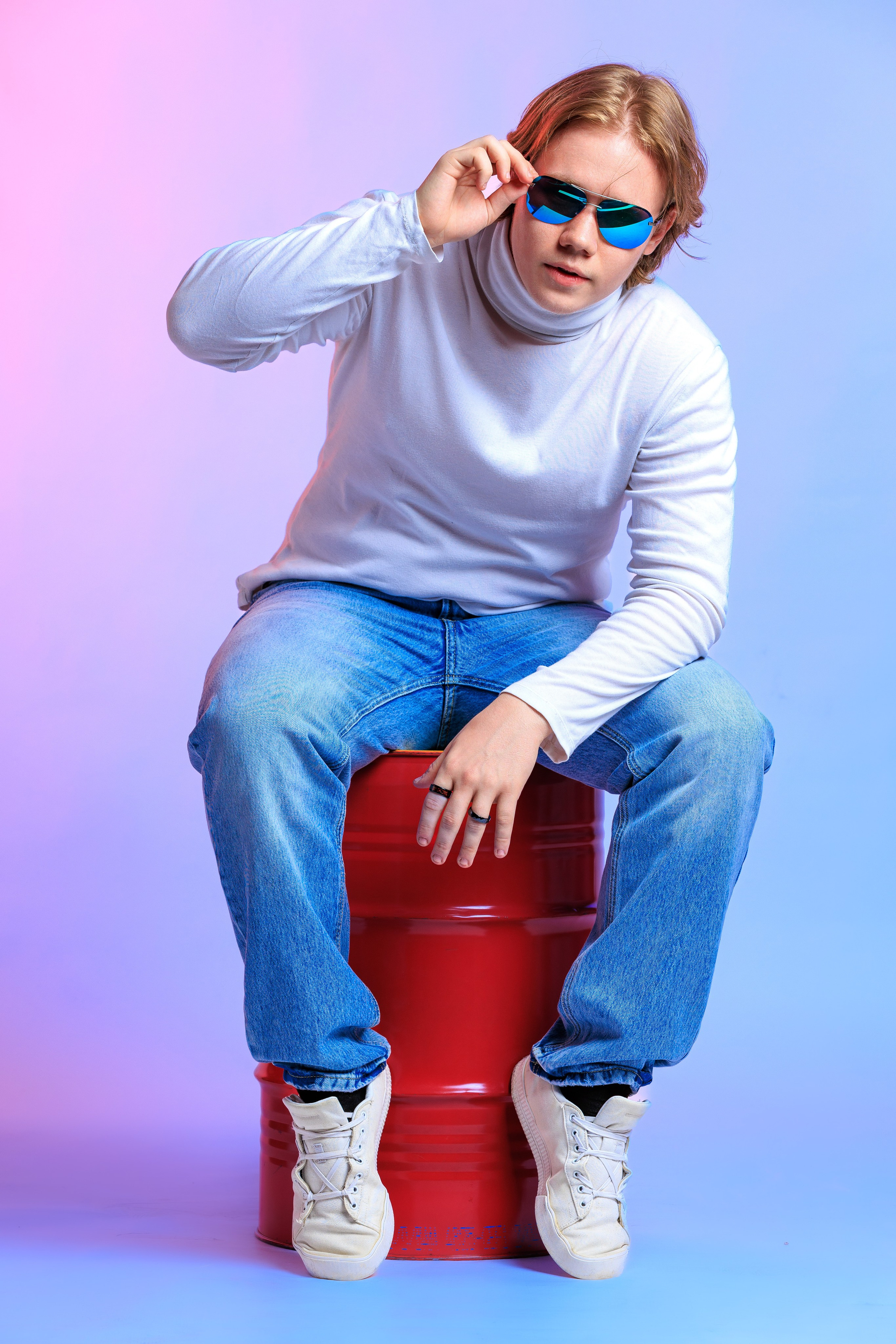 Смотреть фотки в фотостудии. Выпускные альбомы Геленджик, Новороссийск, Краснодар, Туапсе