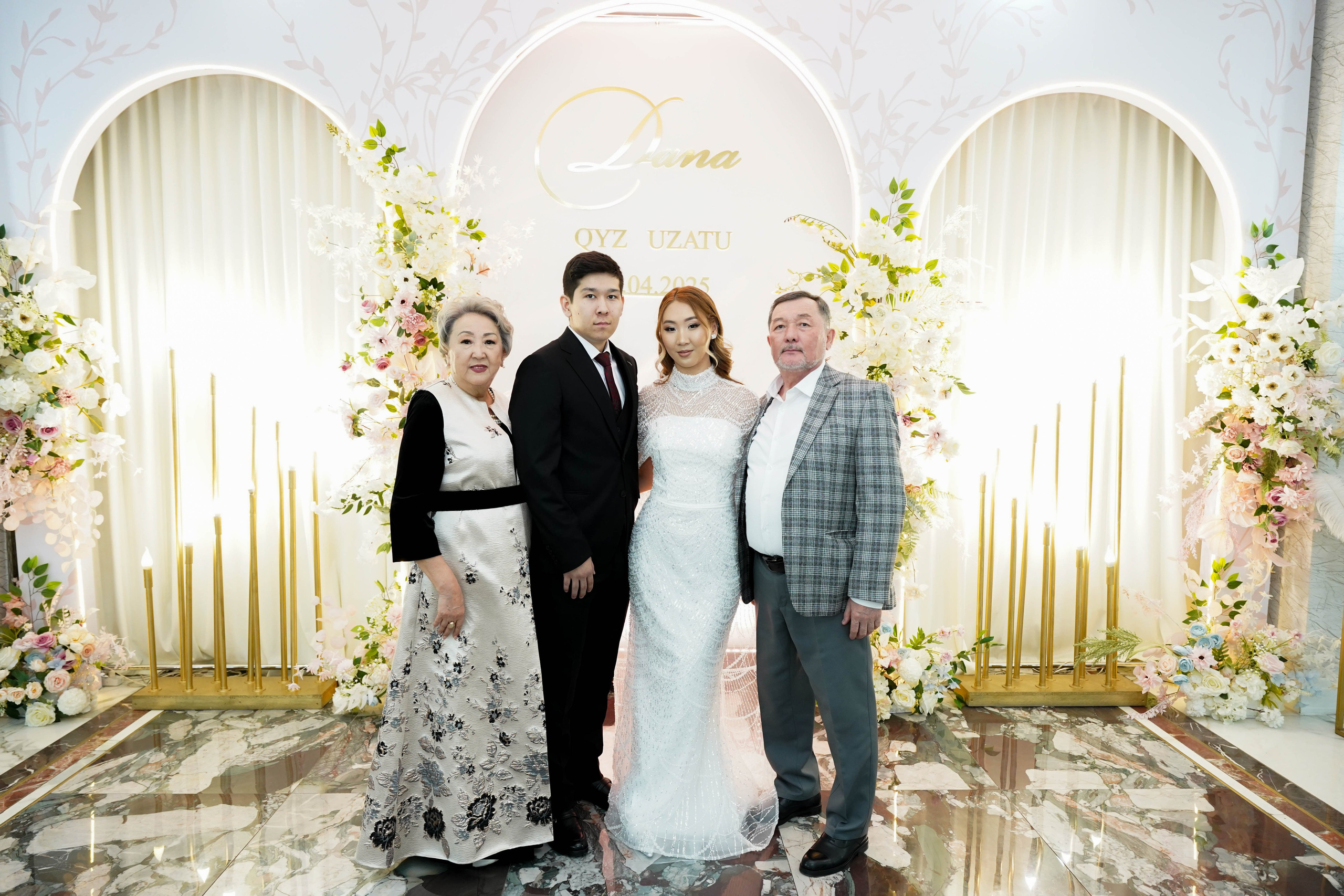 Dana uzatu. Фотограф Ернар Ержанов