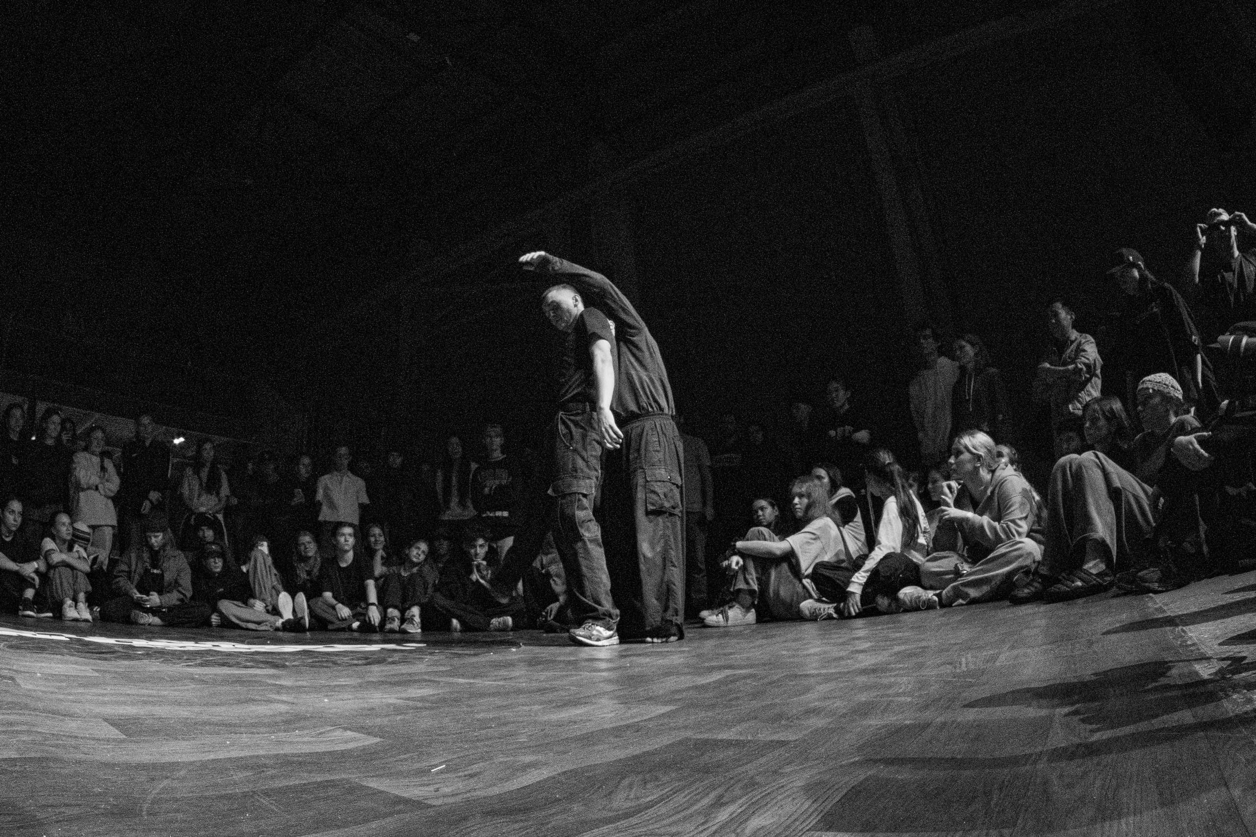 LORDS OF THE UNDERGROUND 27/10/25 (@youlovebu). Соня бу тебя сфоткала