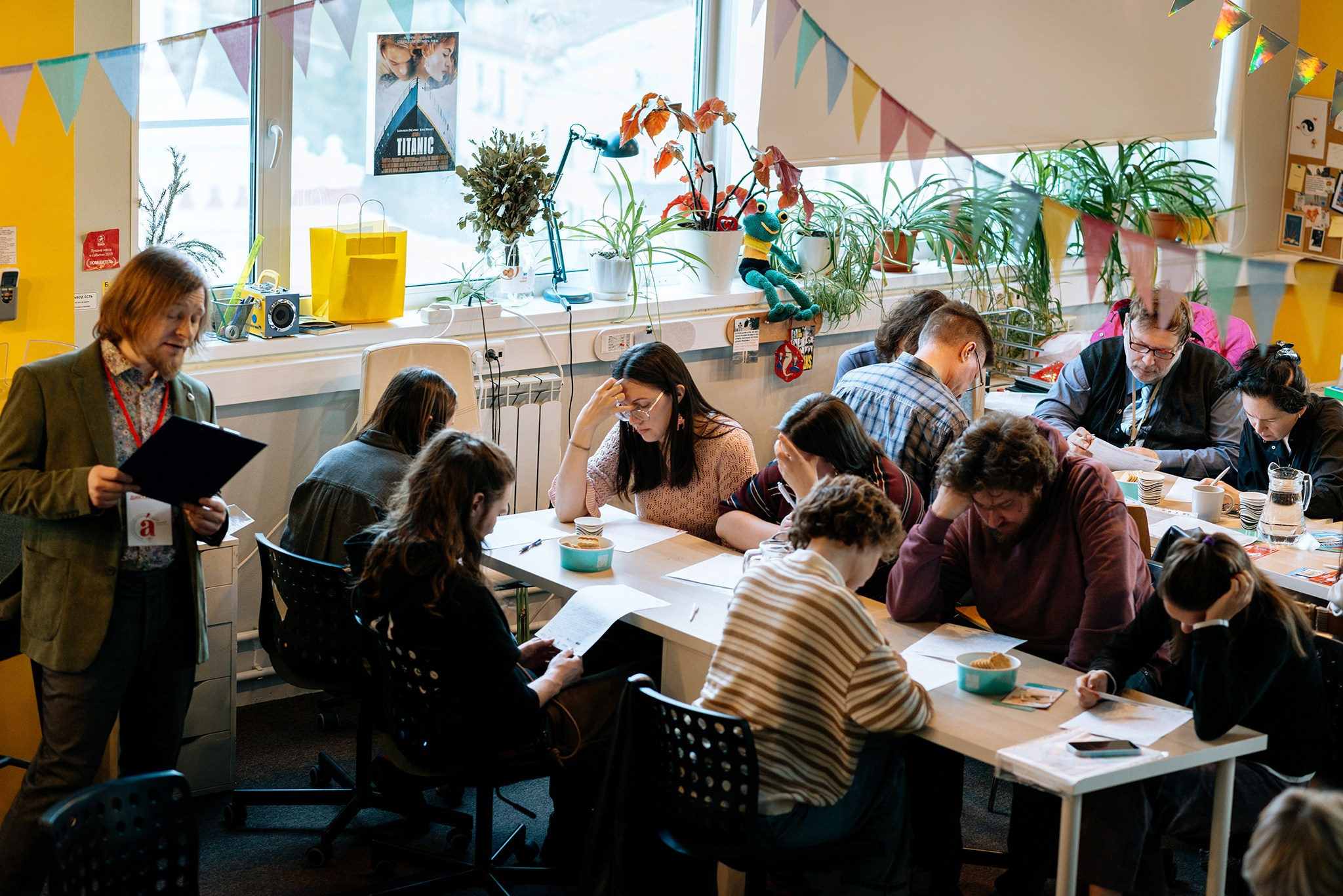 Тотальный диктант в Ночлежке. Апрель 26. Репортажный фотограф в Санкт-Петербурге Анастасия Клёпова