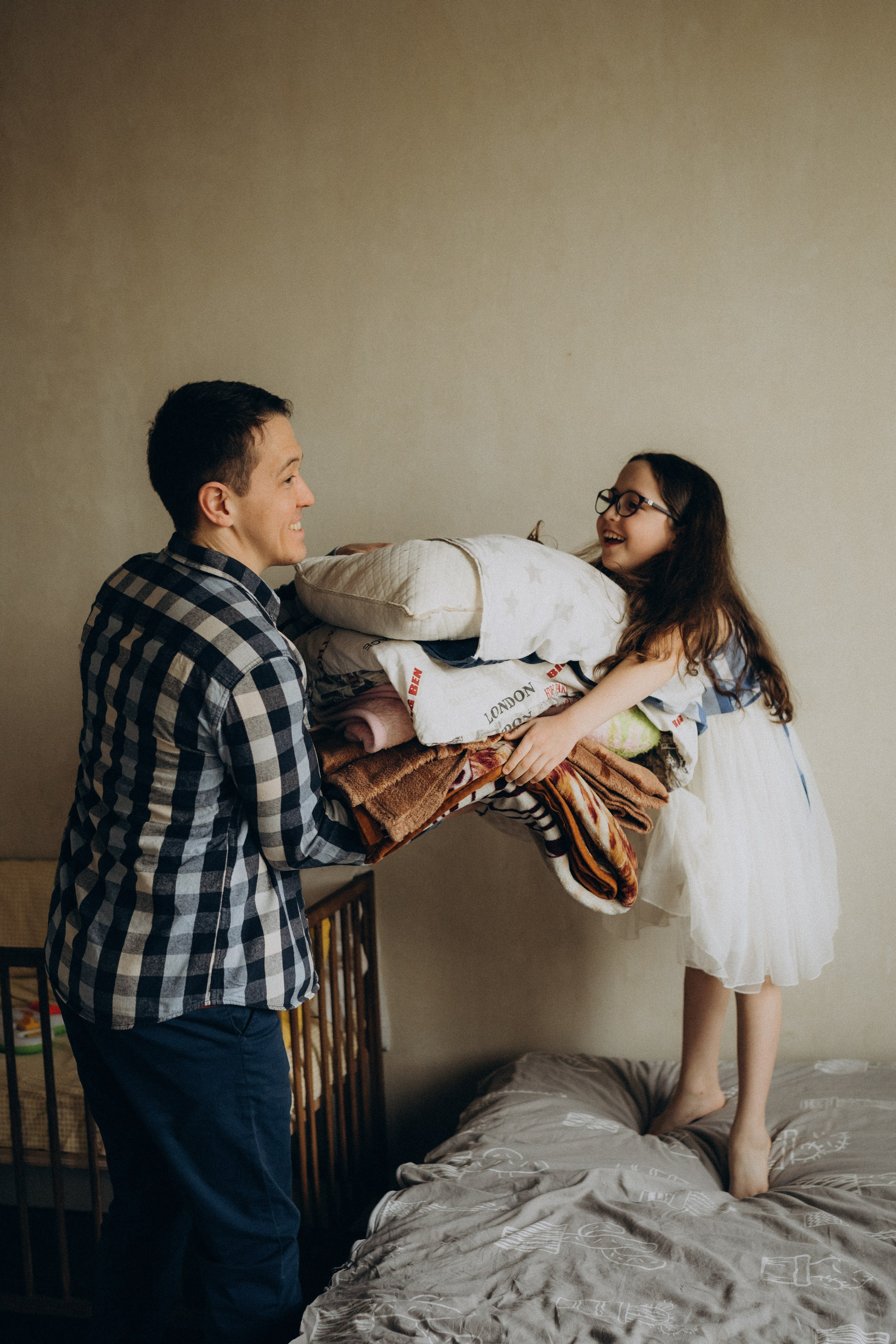 Семейные истории в домашних условиях. Фотограф семей в домашних условиях