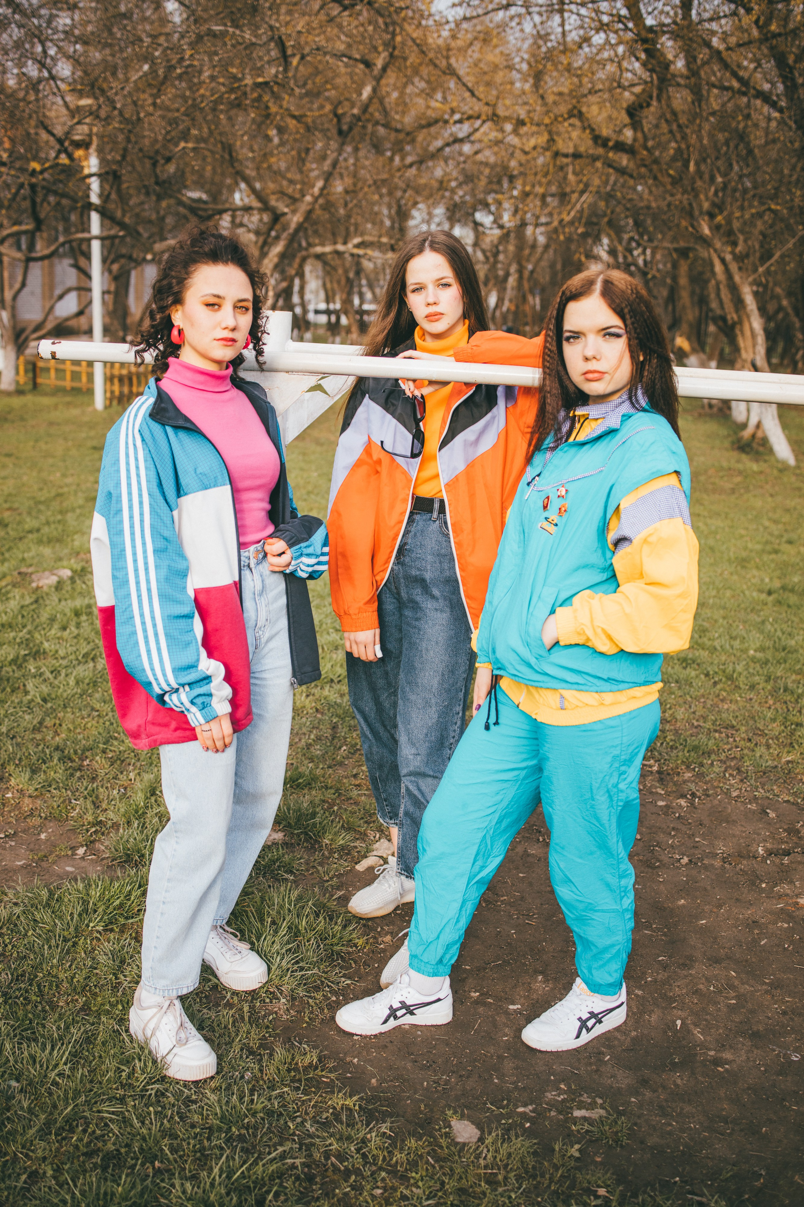 Фотосессия для выпускного альбома в стиле 90х. Москва. Выпускные альбомы в Серпухове