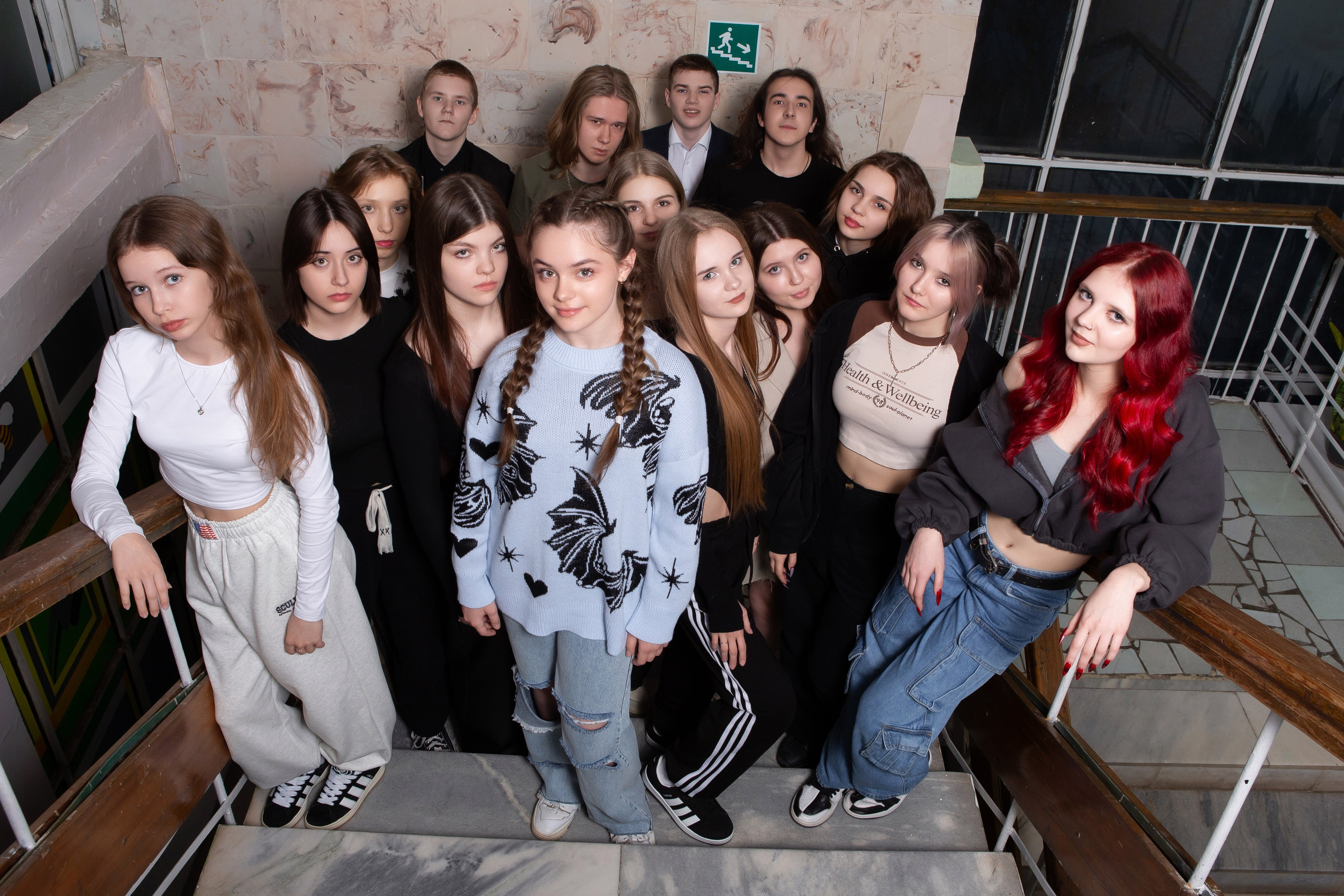 ОТВЯЗНАЯ СЪЕМКА В КЛАССЕ (9 КЛАСС). Профессиональный фотограф в Мценске и Орловской области