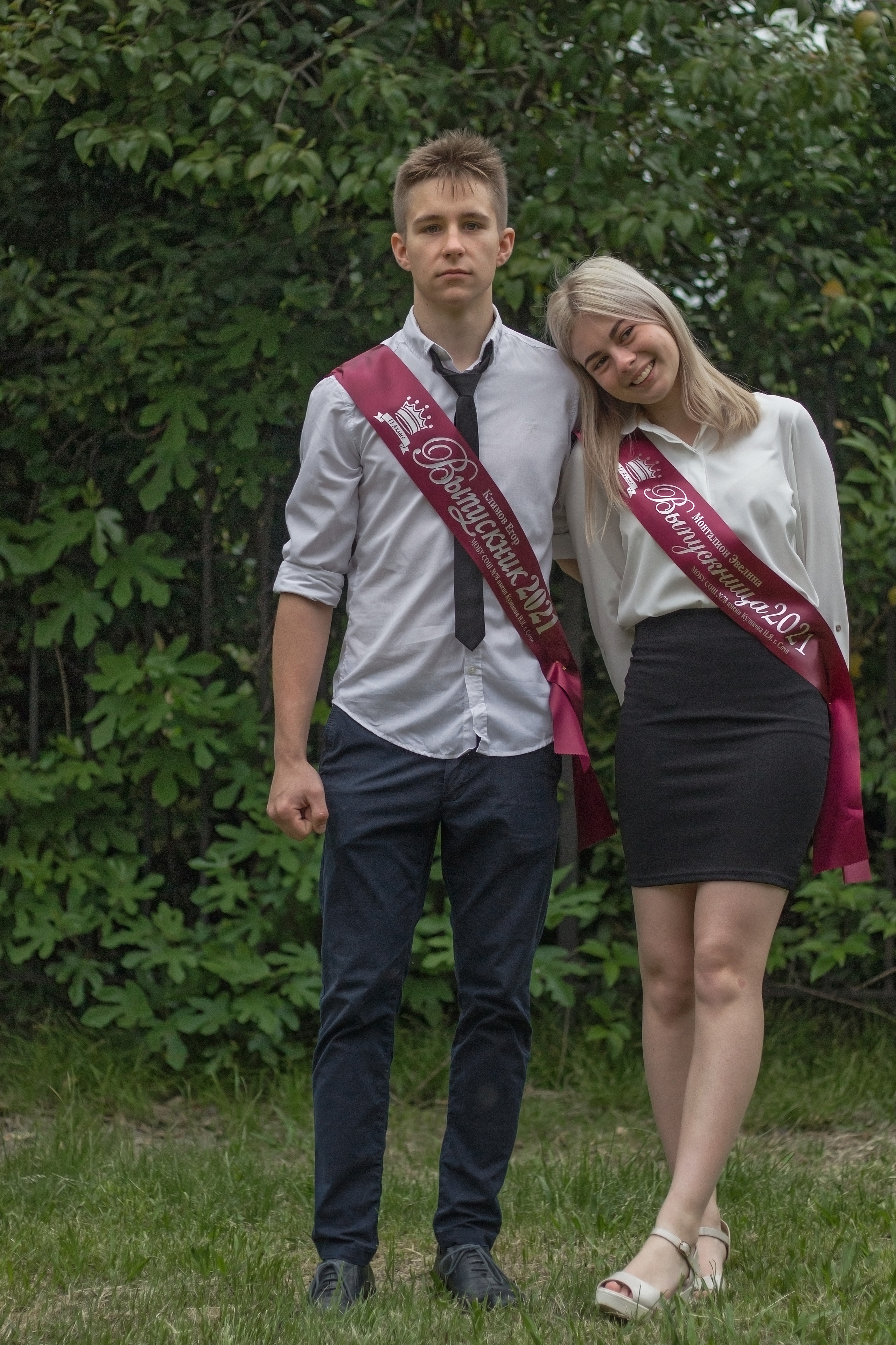 Репортажная съёмка с праздничной линейки «Последний звонок» для выпускников. Женский, детский и семейный фотограф в Сочи Олеся Помогалова