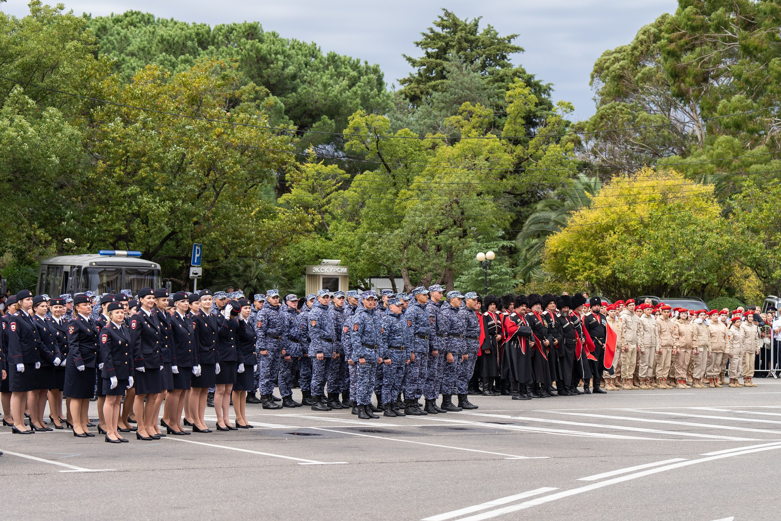 Репортажный фотограф в Сочи — профессиональная съёмка событий и мероприятий. Профессиональная фотосъемка в Сочи: репортаж, предметная, ювелирная фотосъемка, недвижимость, фуд-фотография. Фотограф Александр Афанасьев