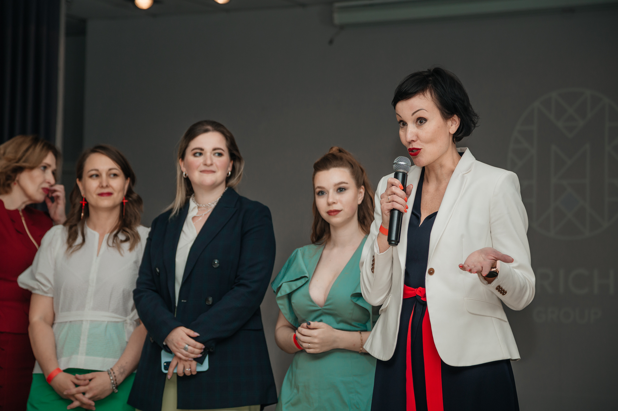 Нетворкинг Мастермайнд Новосибирск. Свадебный и семейный фотограф в Новосибирске Ирина Дорошкова