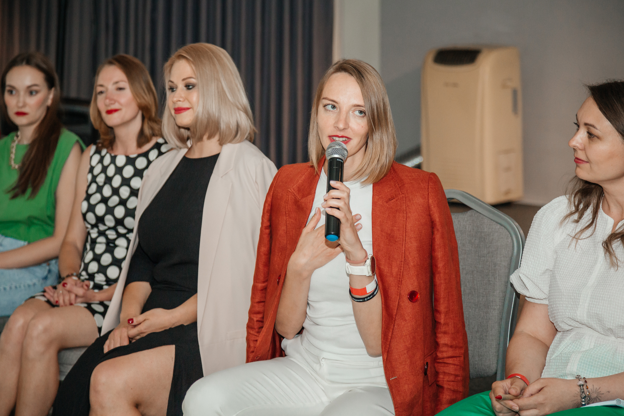 Нетворкинг Мастермайнд Новосибирск. Свадебный и семейный фотограф в Новосибирске Ирина Дорошкова