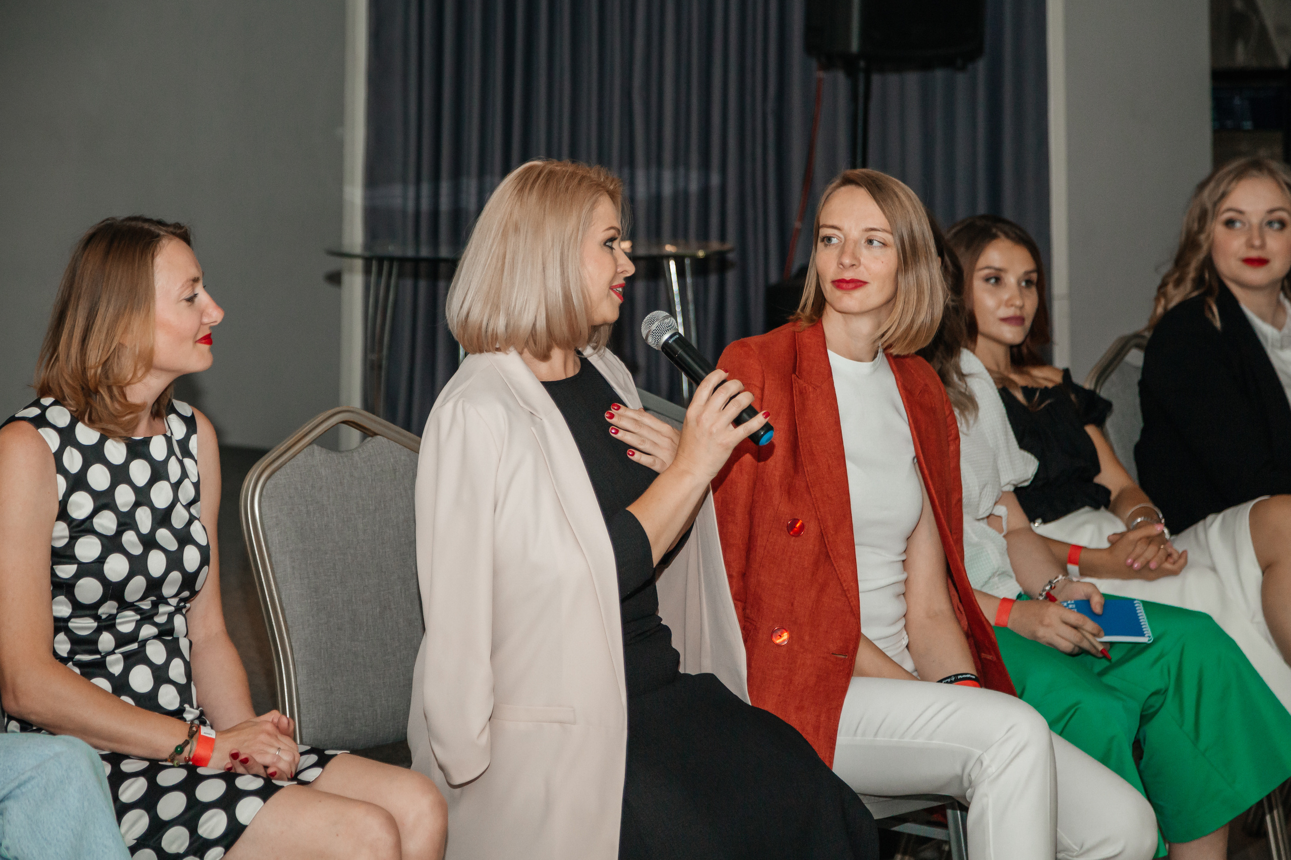 Нетворкинг Мастермайнд Новосибирск. Свадебный и семейный фотограф в Новосибирске Ирина Дорошкова