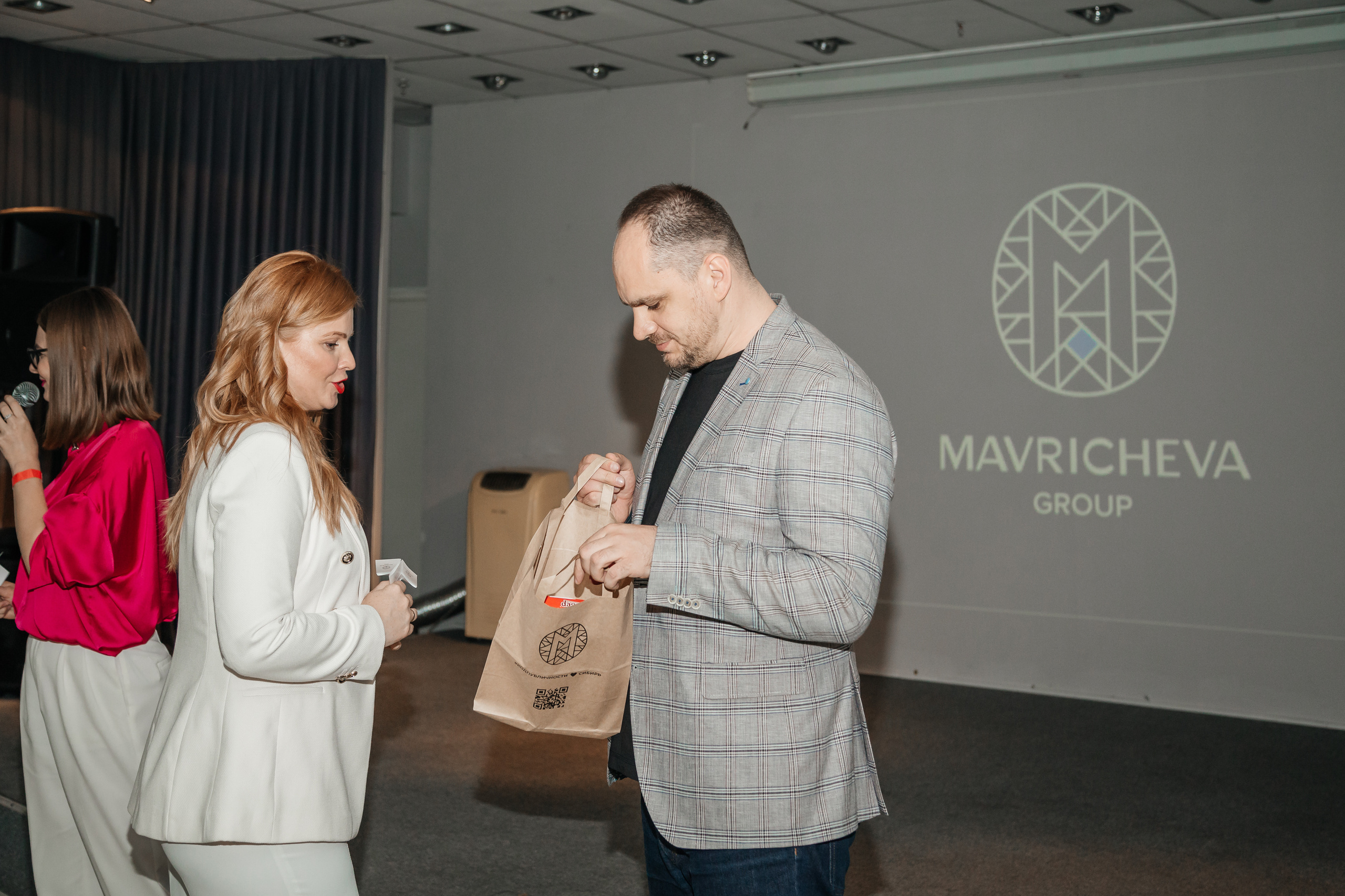 Нетворкинг Мастермайнд Новосибирск. Свадебный и семейный фотограф в Новосибирске Ирина Дорошкова