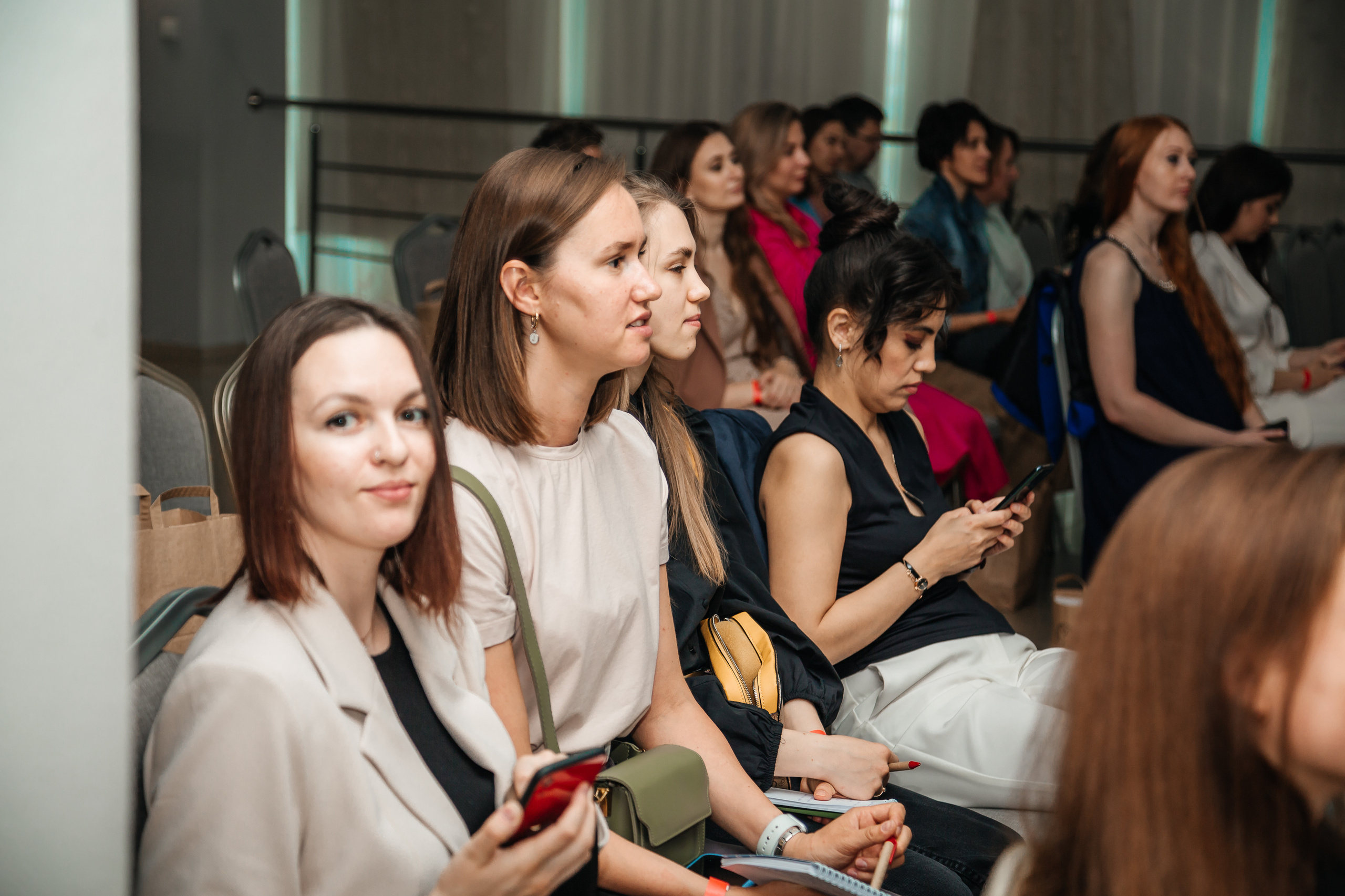 Нетворкинг Мастермайнд Новосибирск. Свадебный и семейный фотограф в Новосибирске Ирина Дорошкова
