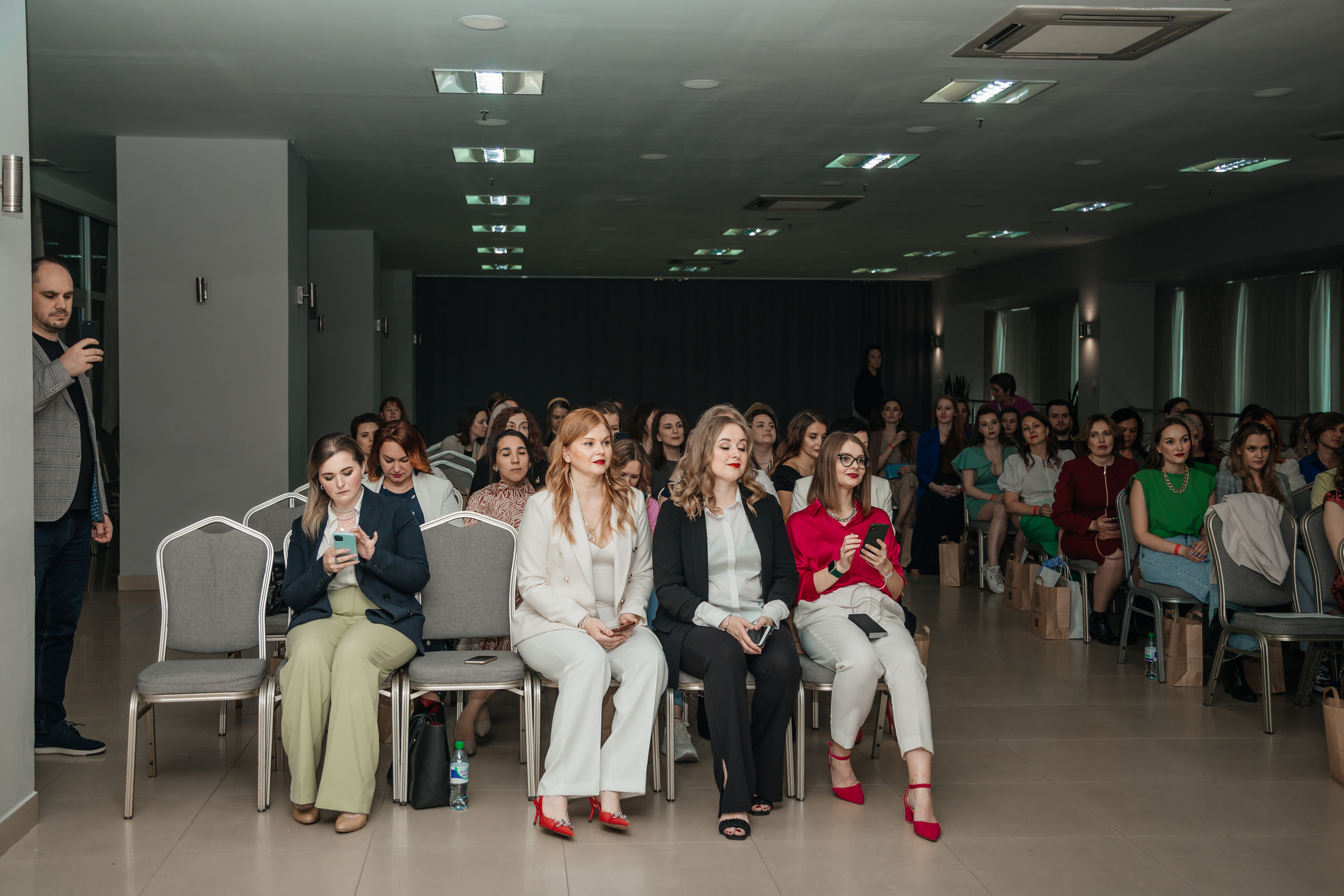 Нетворкинг Мастермайнд Новосибирск. Свадебный и семейный фотограф в Новосибирске Ирина Дорошкова