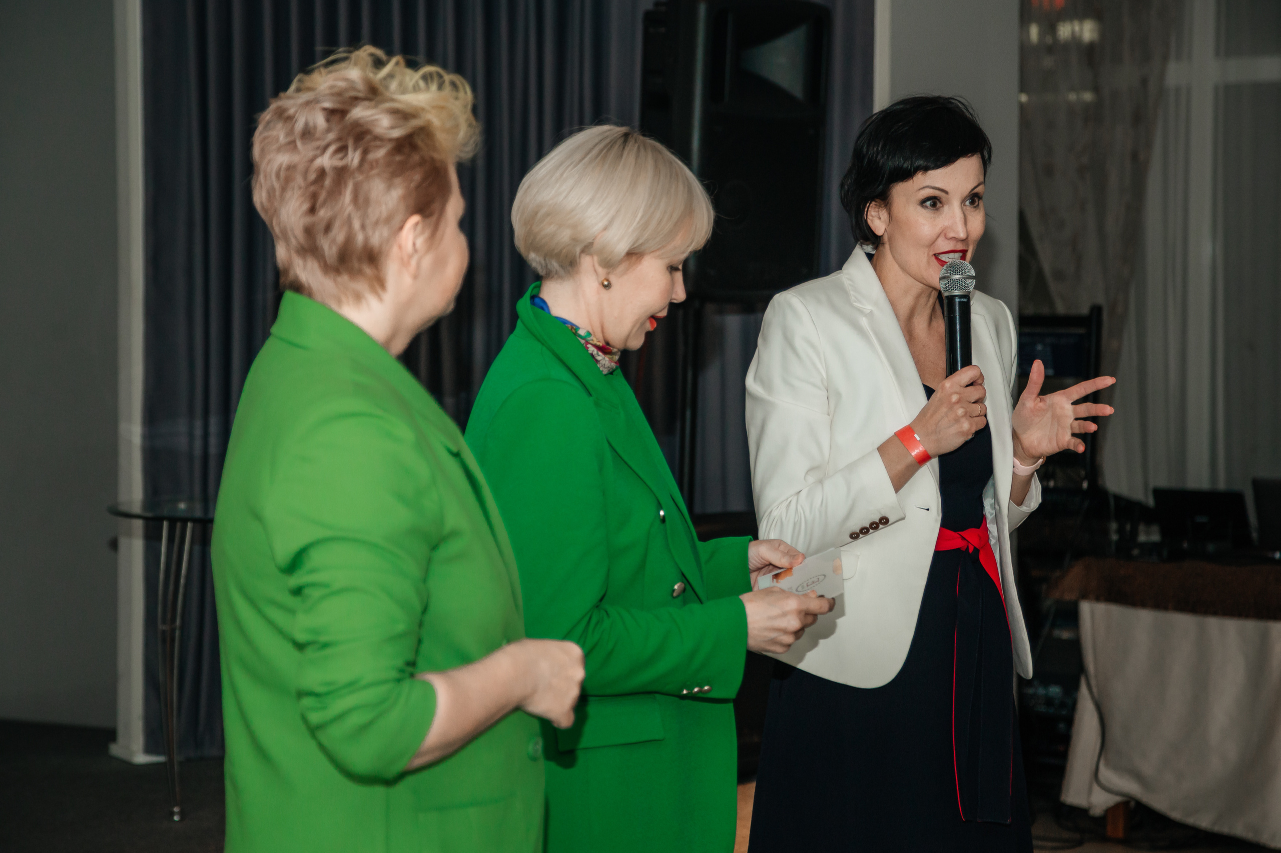 Нетворкинг Мастермайнд Новосибирск. Свадебный и семейный фотограф в Новосибирске Ирина Дорошкова