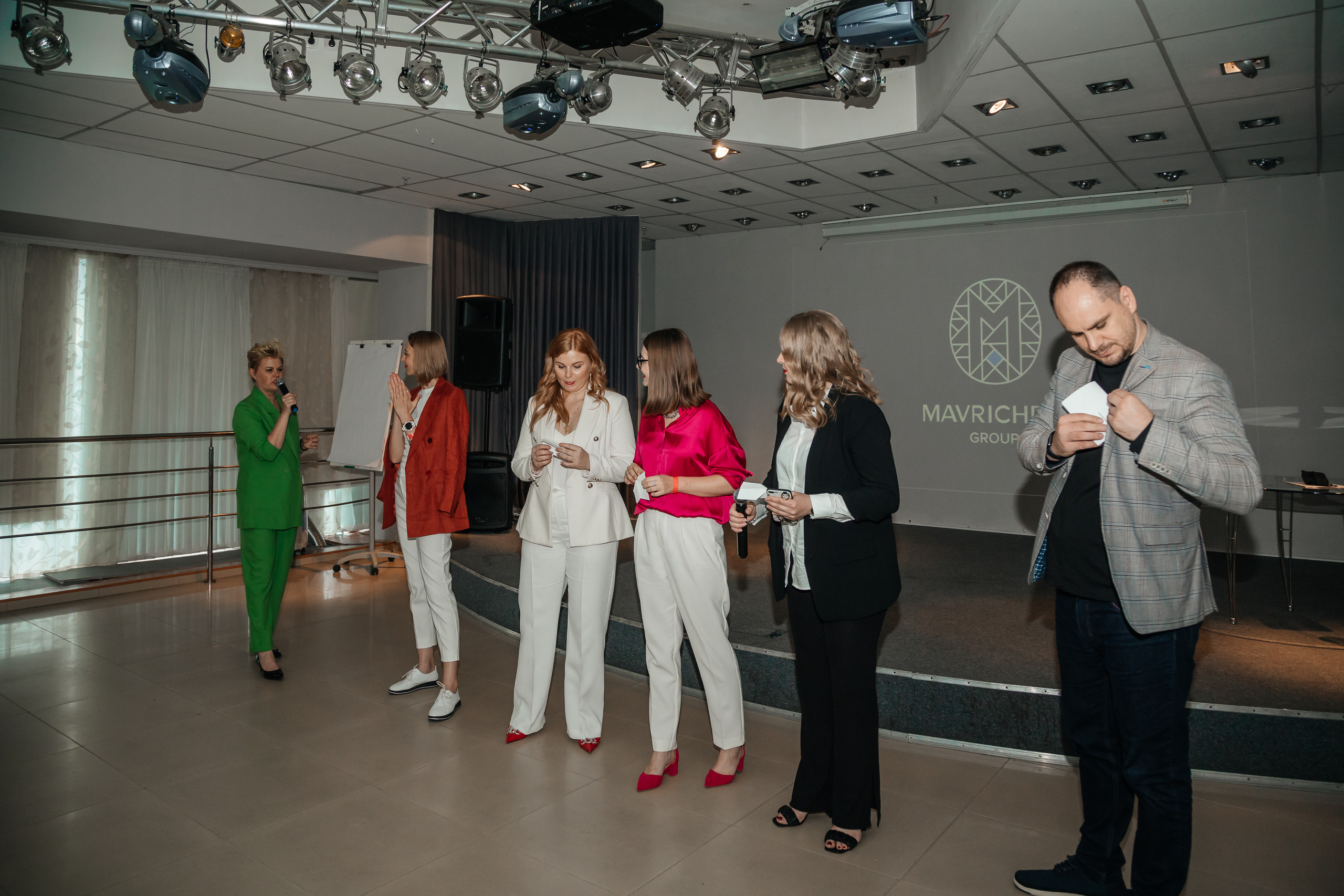 Нетворкинг Мастермайнд Новосибирск. Свадебный и семейный фотограф в Новосибирске Ирина Дорошкова