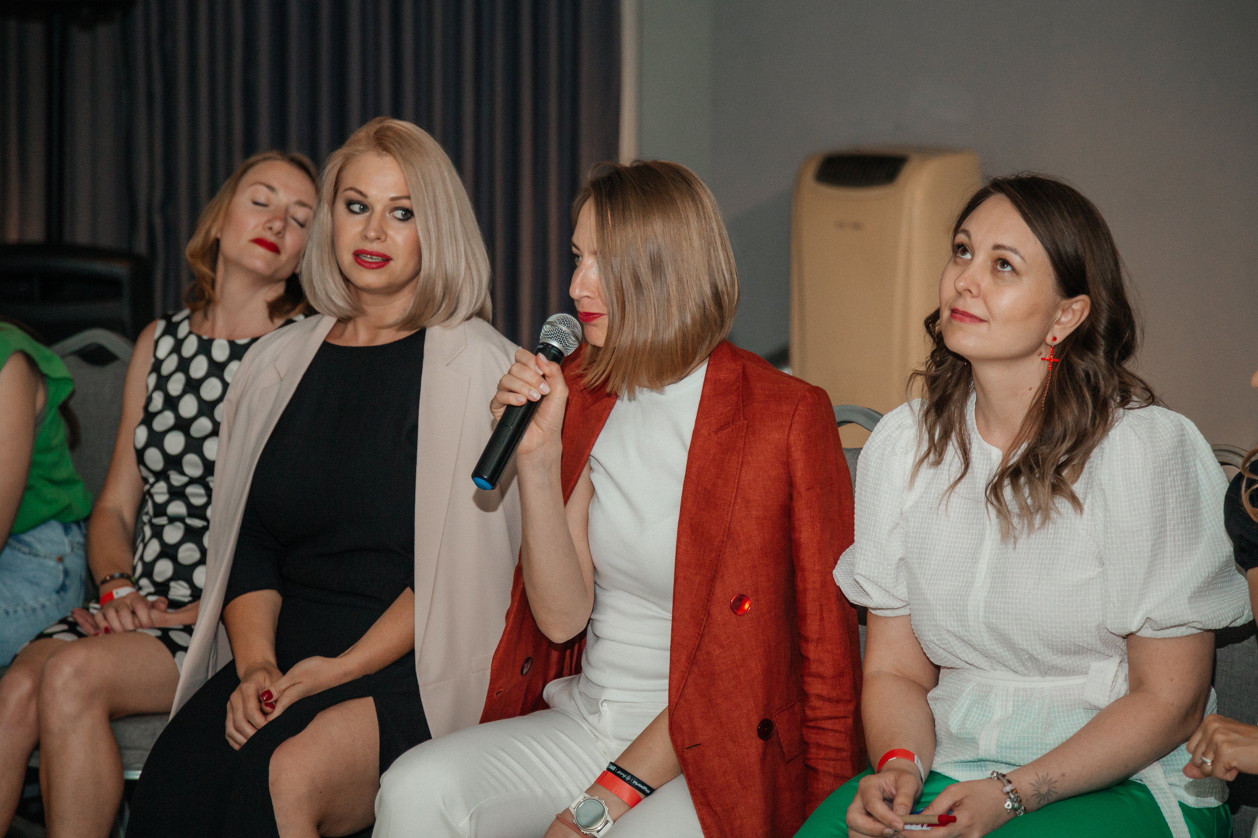 Нетворкинг Мастермайнд Новосибирск. Свадебный и семейный фотограф в Новосибирске Ирина Дорошкова