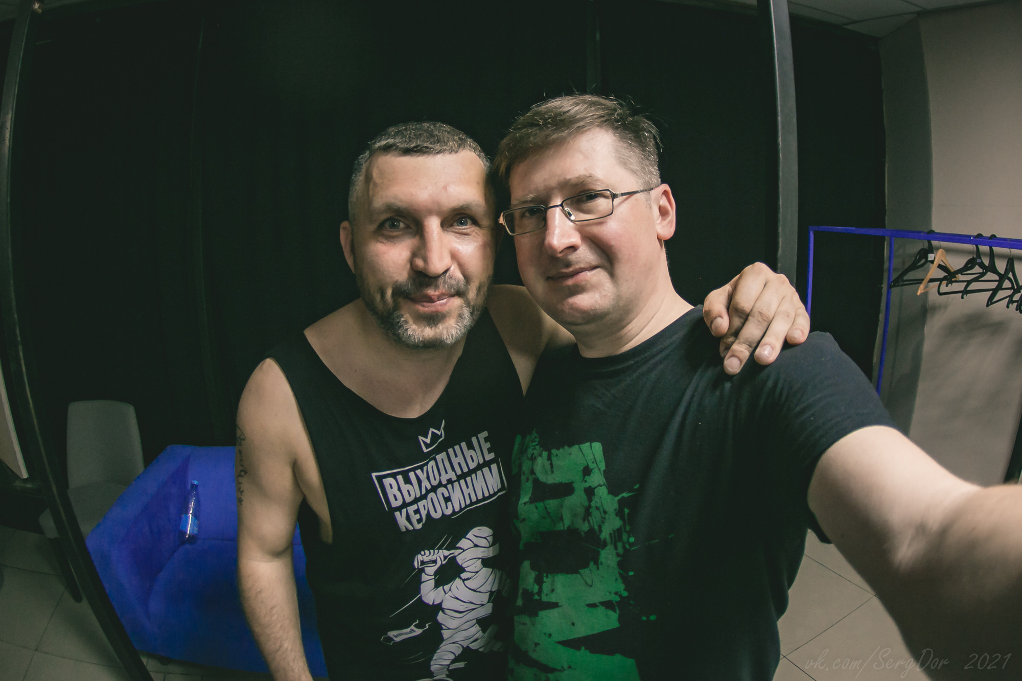 Контакты. Фотограф Сергей Дорошенко