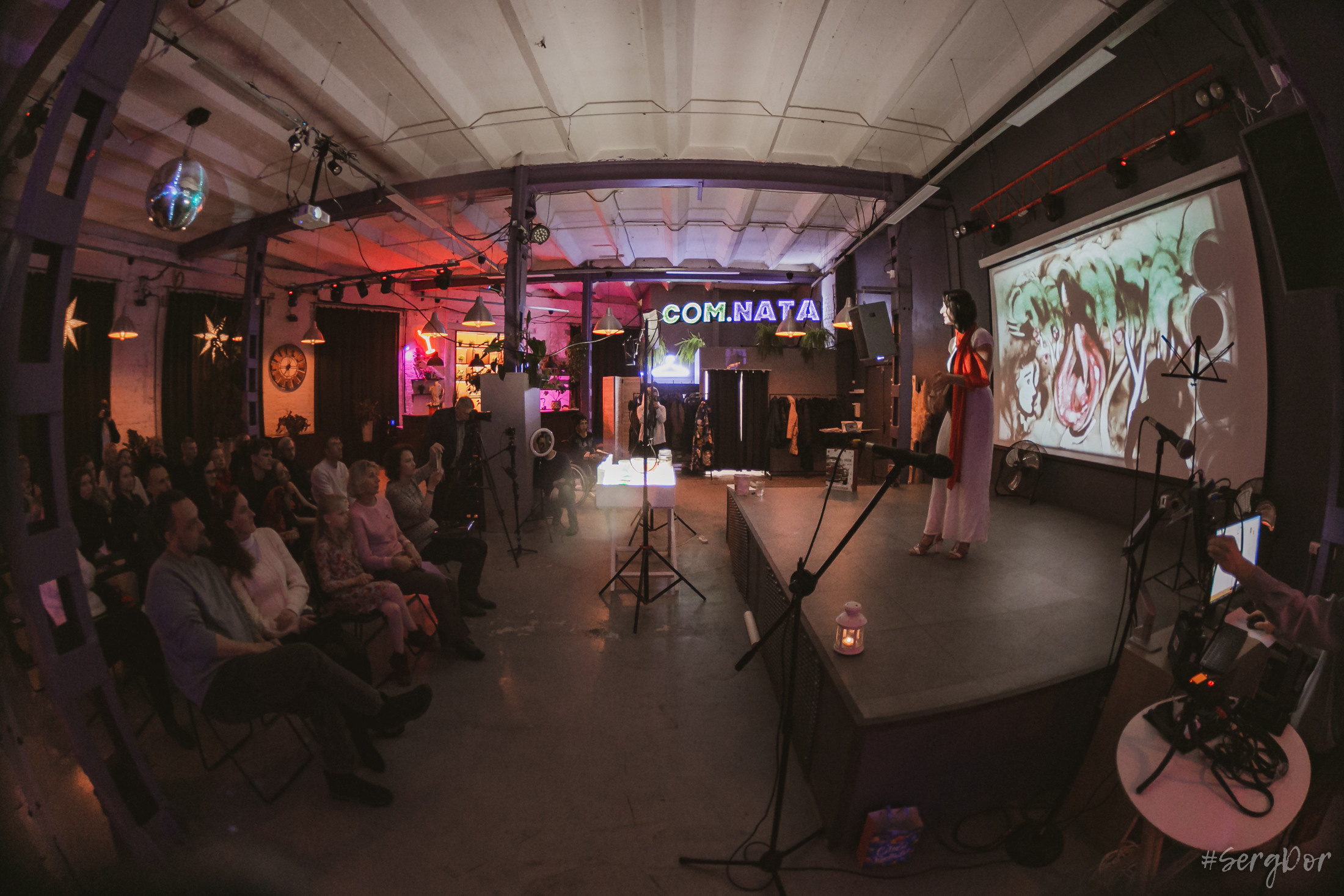 Александра Нефертити. Всё песок…. Фотограф Сергей Дорошенко