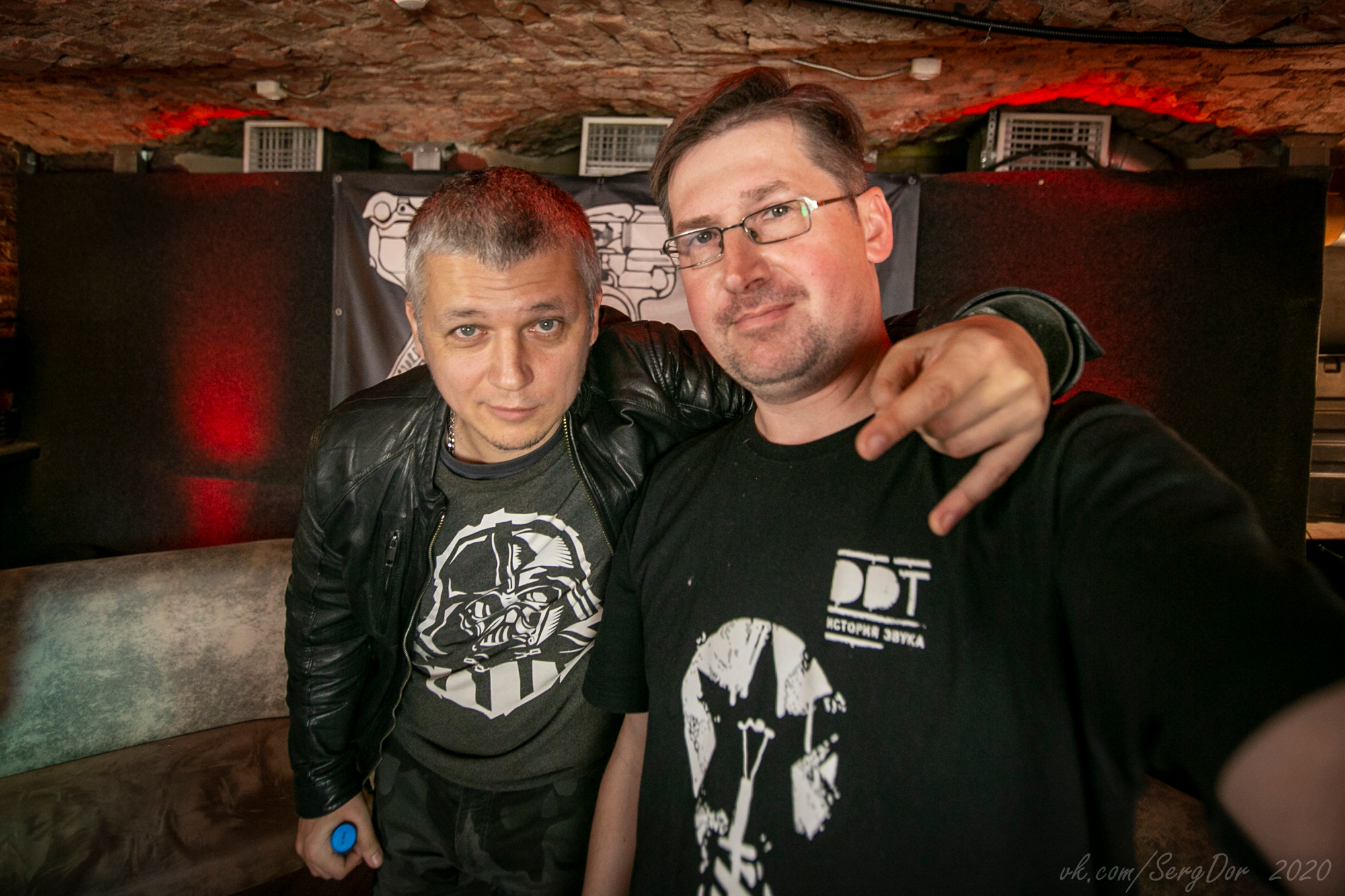 Контакты. Фотограф Сергей Дорошенко