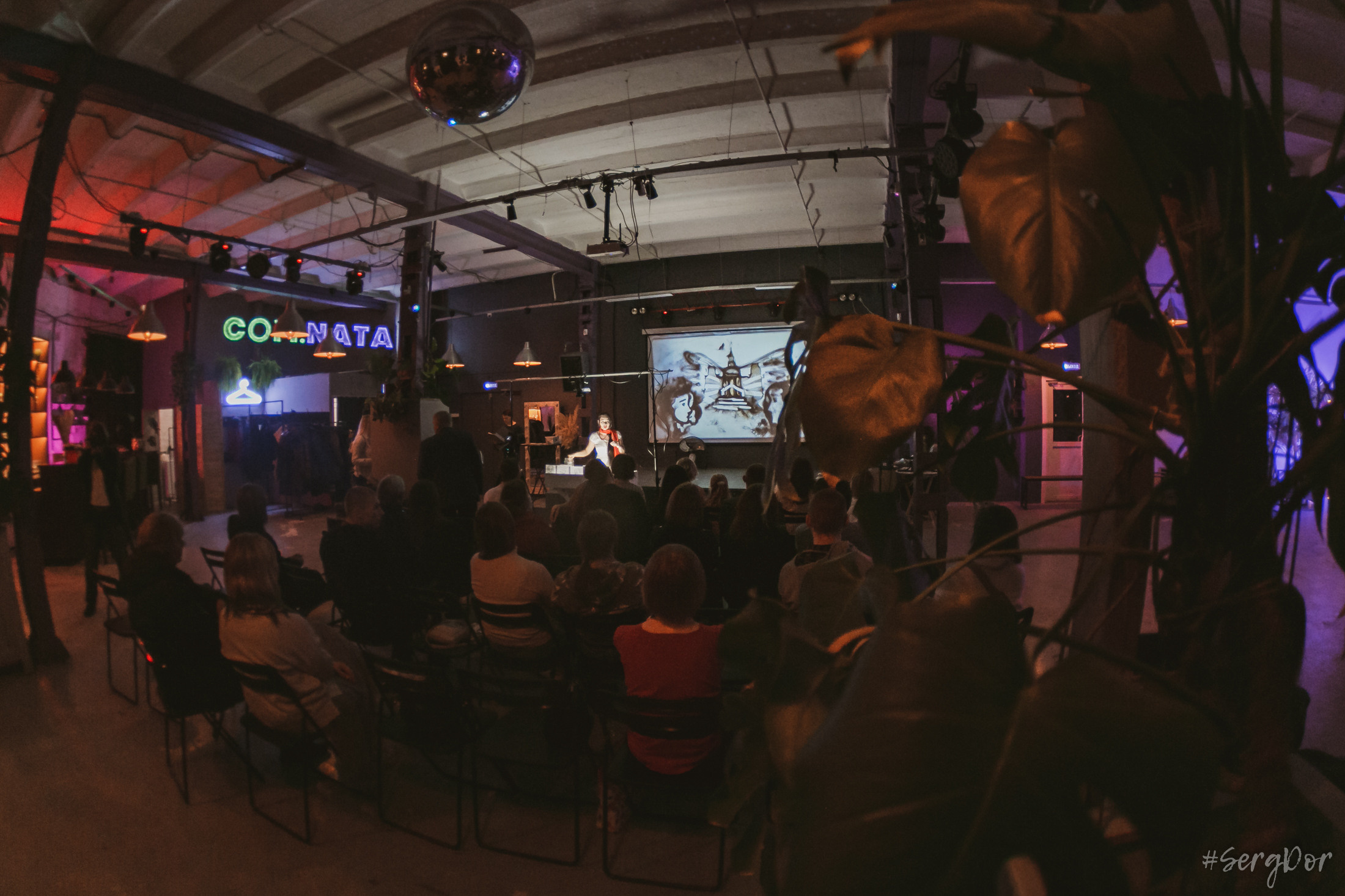 Александра Нефертити. Всё песок…. Фотограф Сергей Дорошенко