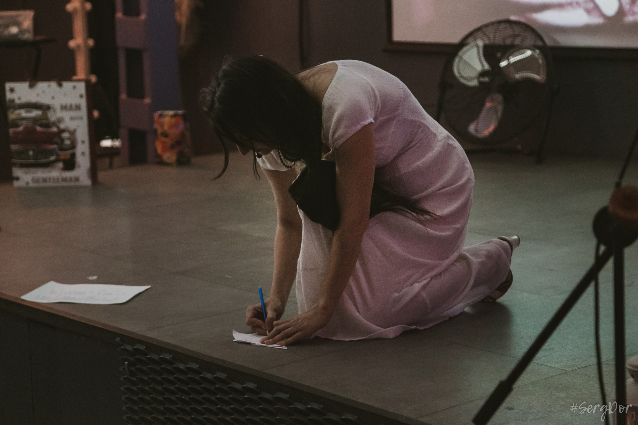 Александра Нефертити. Всё песок…. Фотограф Сергей Дорошенко