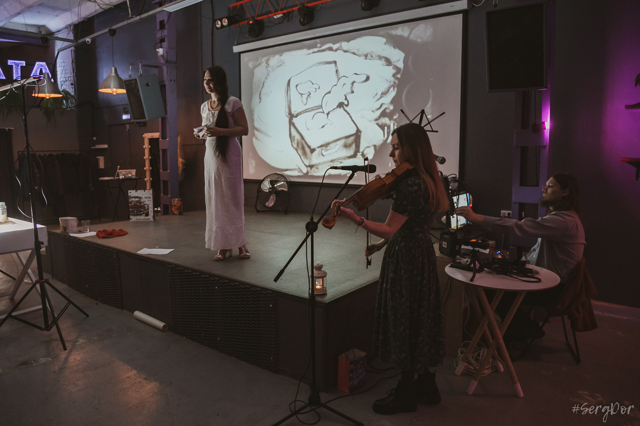 Александра Нефертити. Всё песок…. Фотограф Сергей Дорошенко