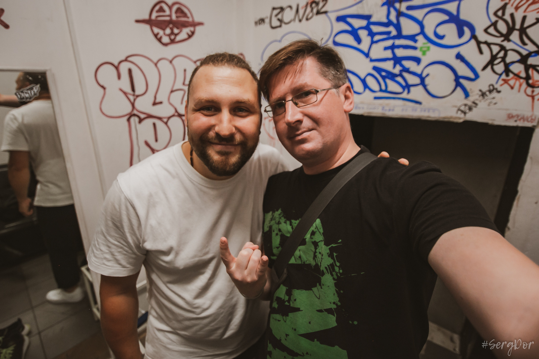 Контакты. Фотограф Сергей Дорошенко