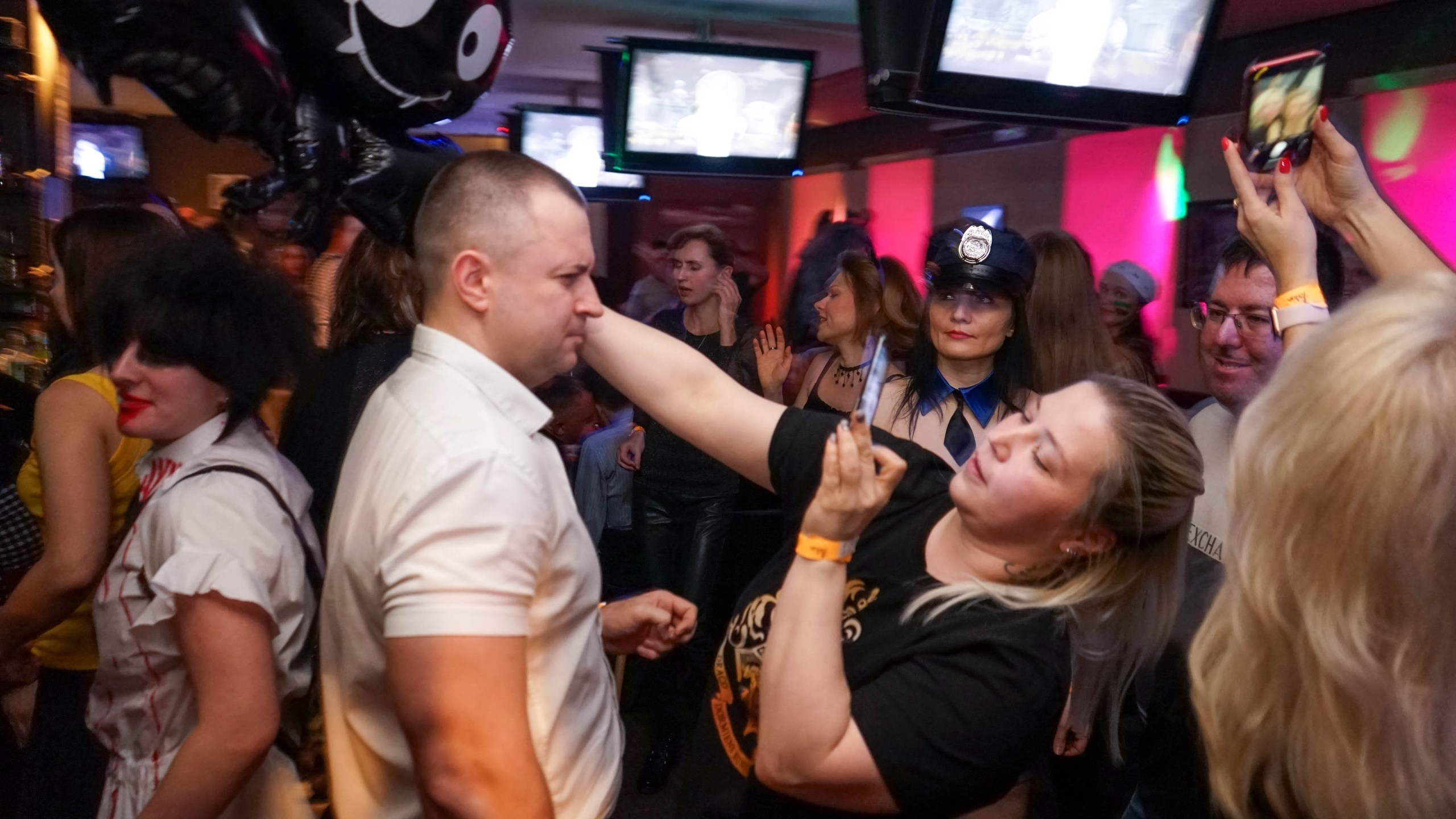 Фандец. Хеллоуиновская клубная вечеринка | 13.11.21. Галерея Фантим