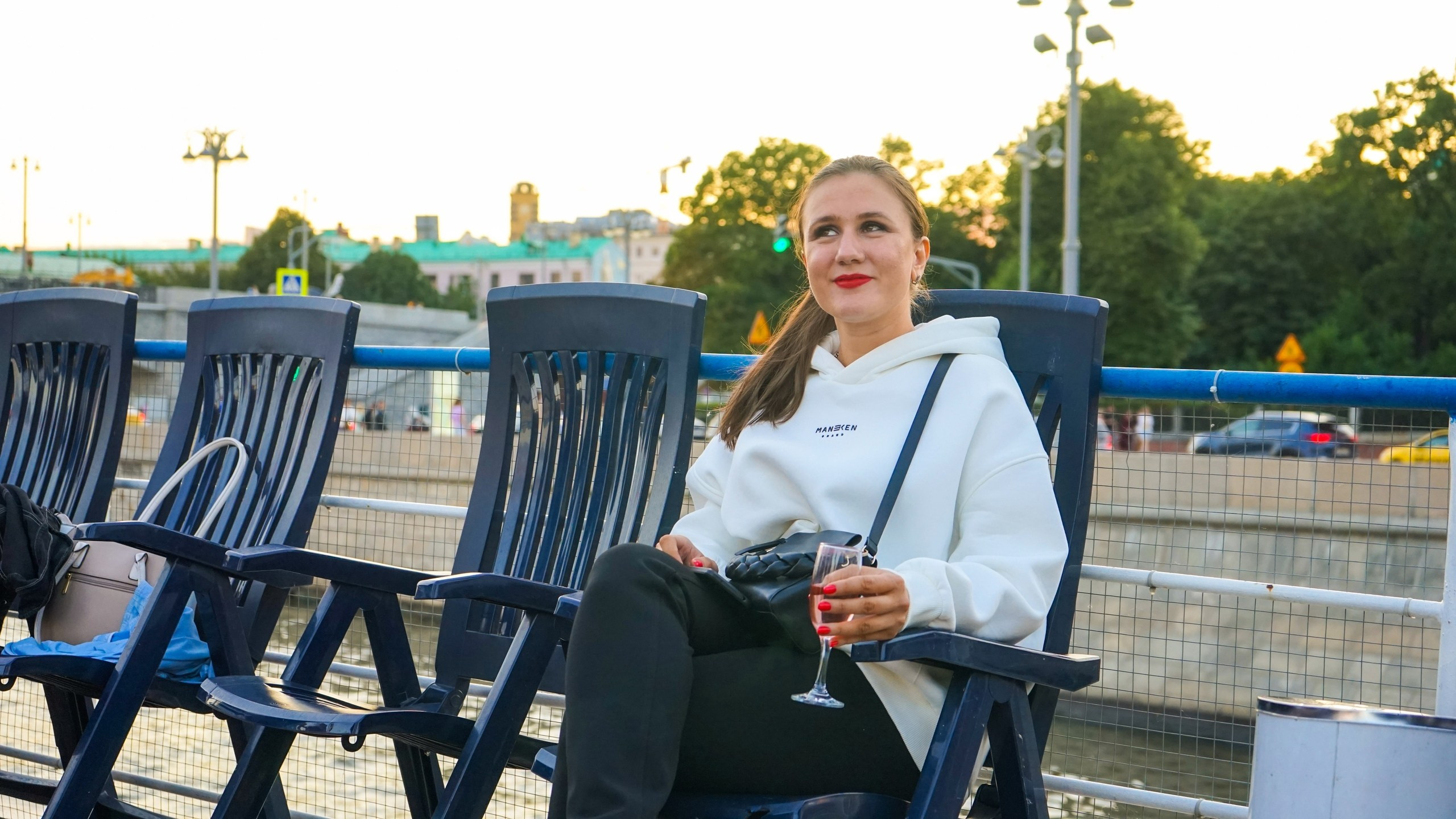 Танцы на воде | 24.07.21. Галерея Фантим