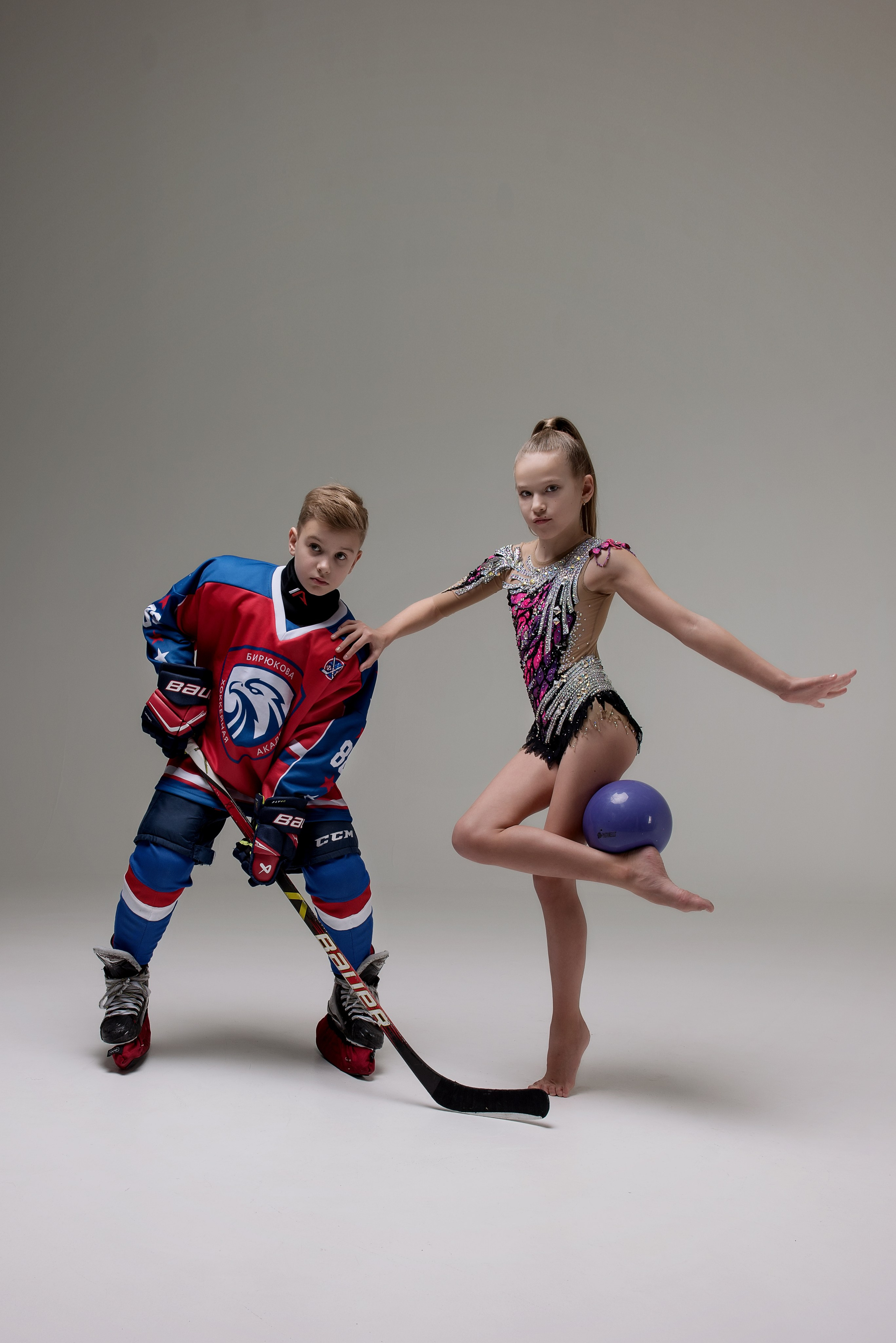 Хоккей — Гимнастика групповая съемка. Детский фотограф в Долгопрудном и Москве