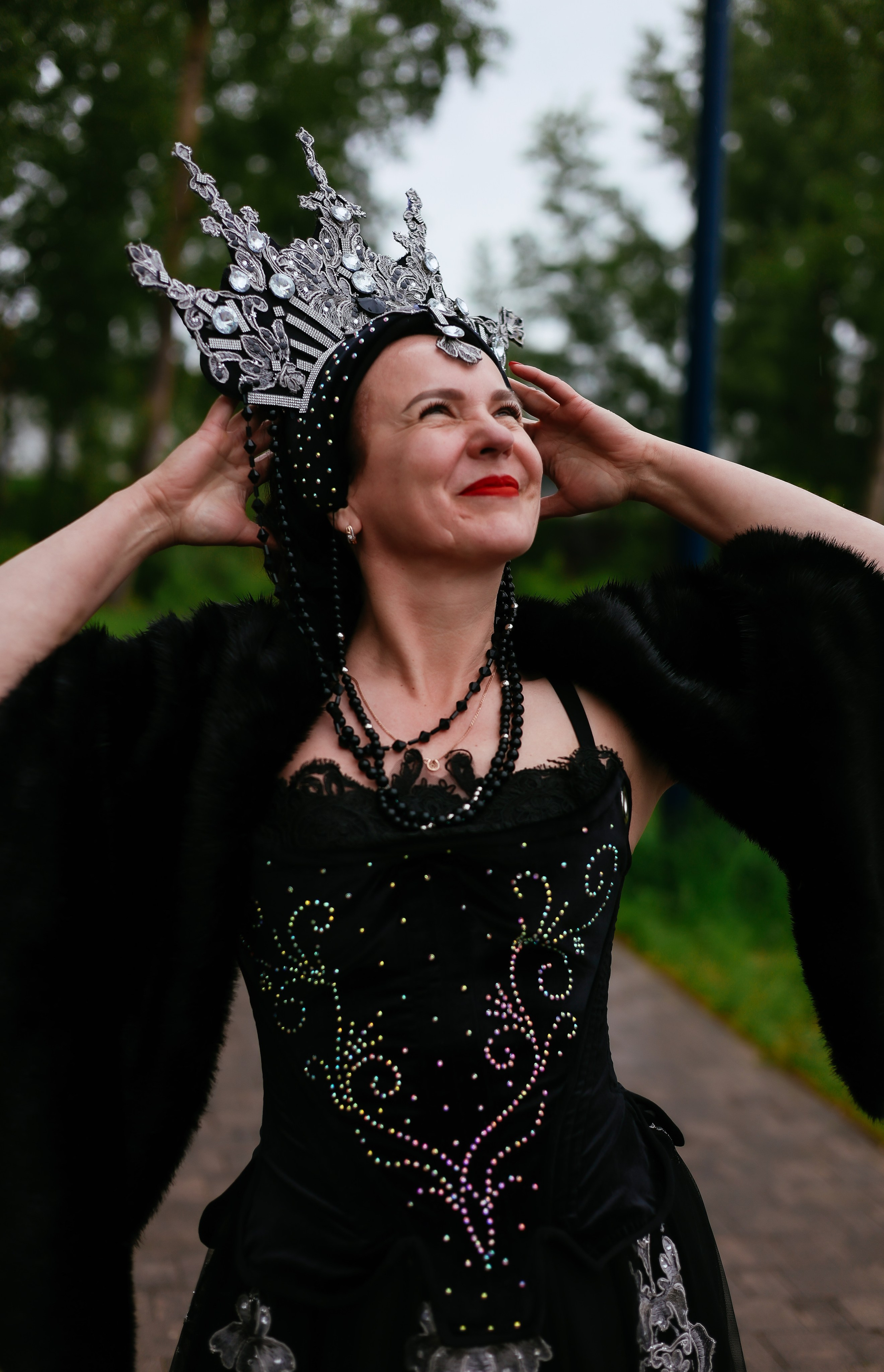 ВСТРЕЧА ЗАКАТА «ТЫ КОРОЛЕВА». Фотограф Красноярск съемки лавстори, фотосессия в студии, портретная съемка, творческие фотосессии