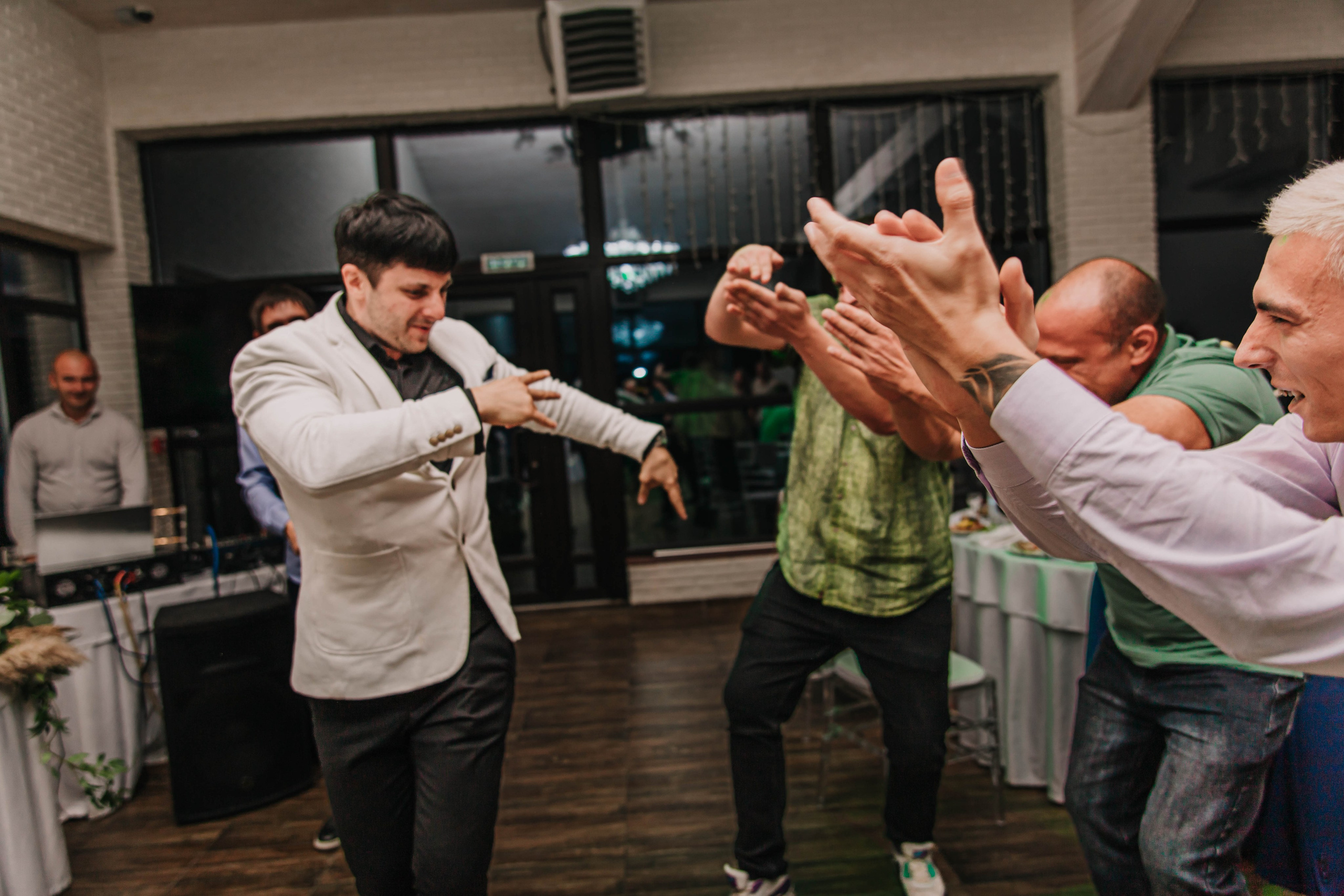 Вячеслав и Анастасия (пакет «Весь день»). Фотограф Дарья Маташкова